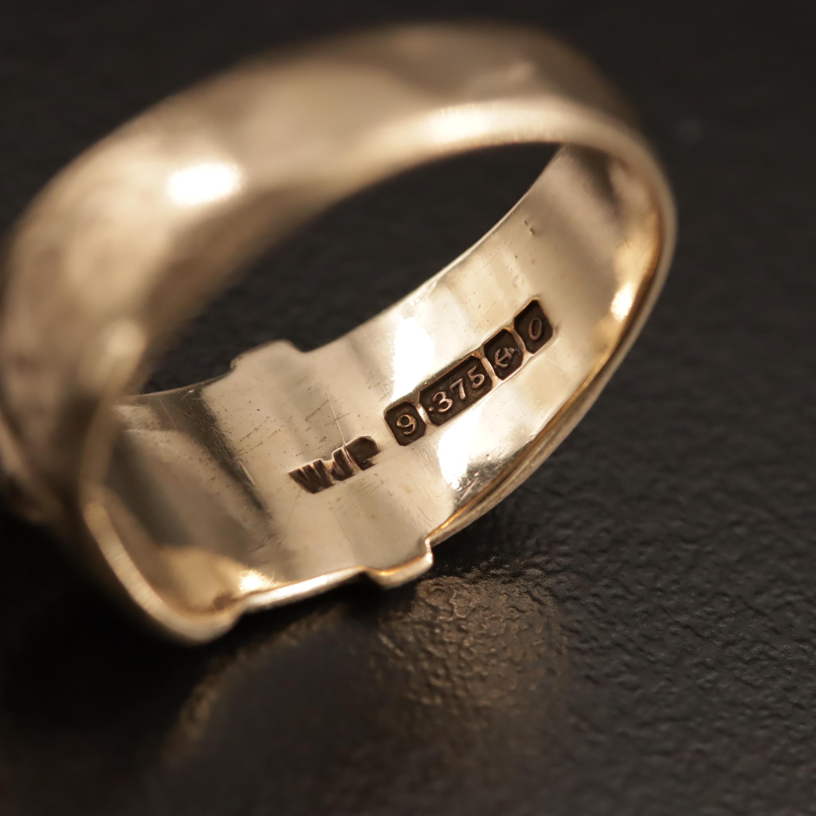 Vintage William J Pellow 9K Buckle Band