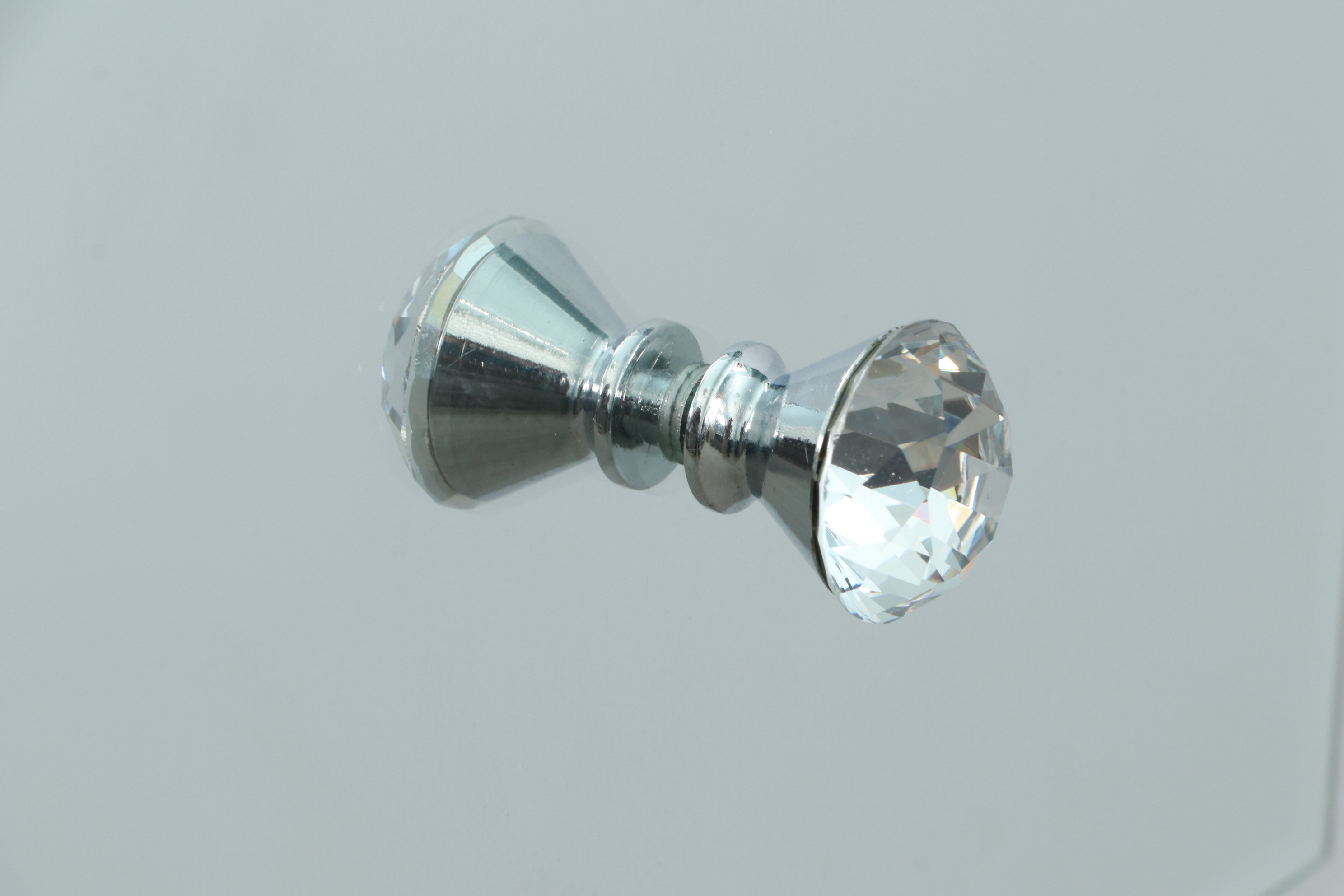 Modern Chest of Drawers with Mirrored Drawer Fronts