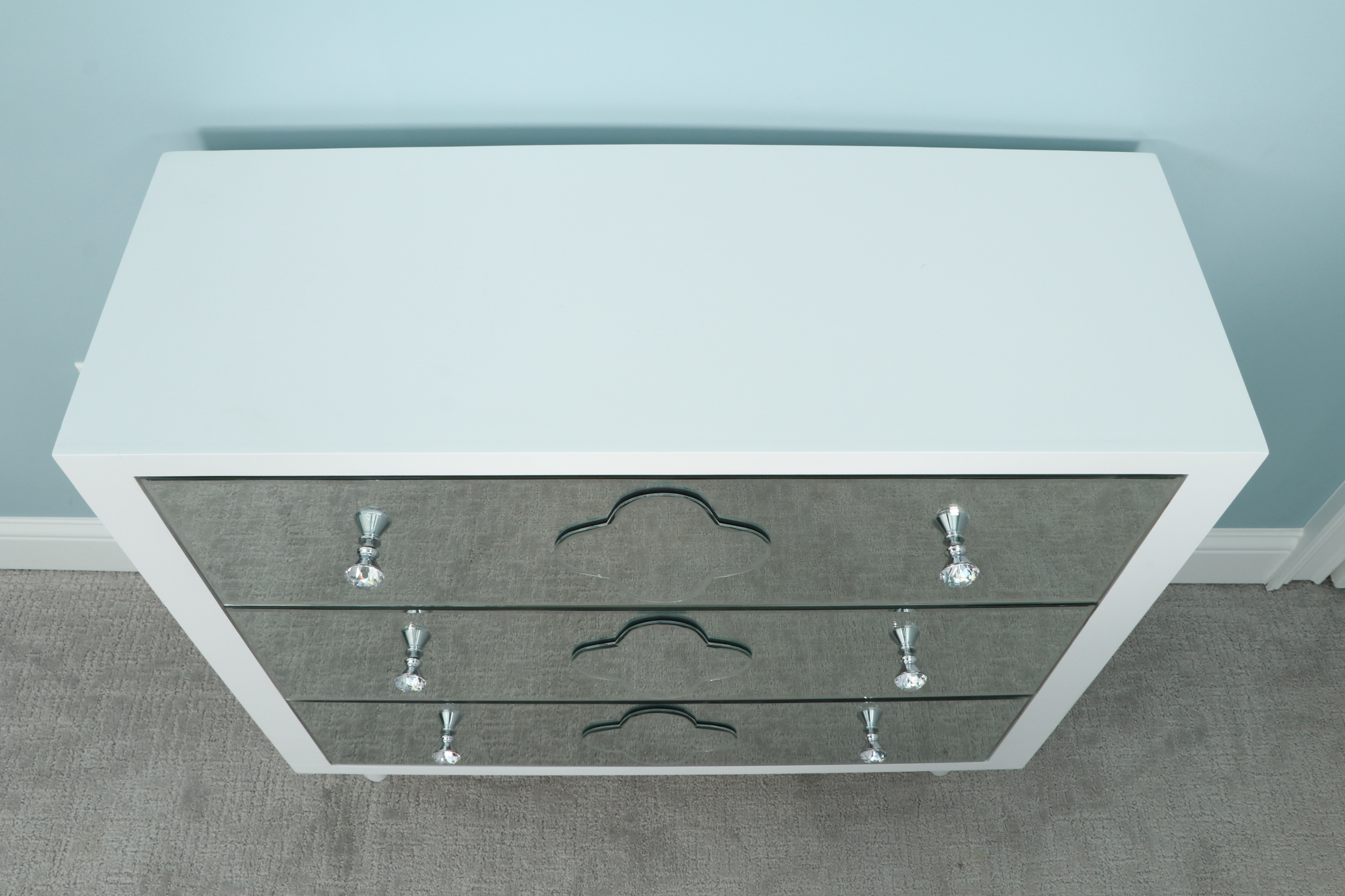 Modern Chest of Drawers with Mirrored Drawer Fronts