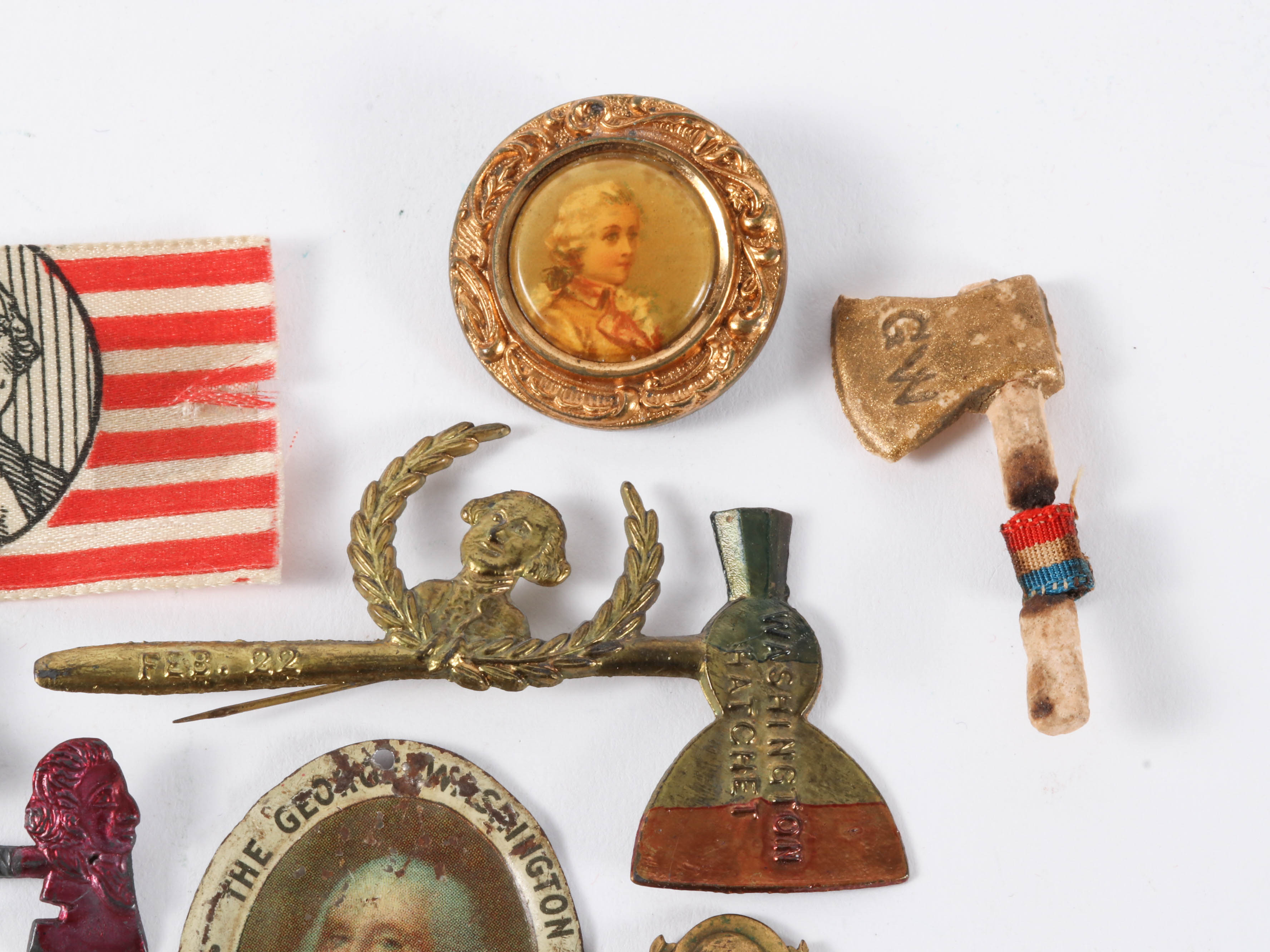 George Washington Commemorative Pins and Buttons