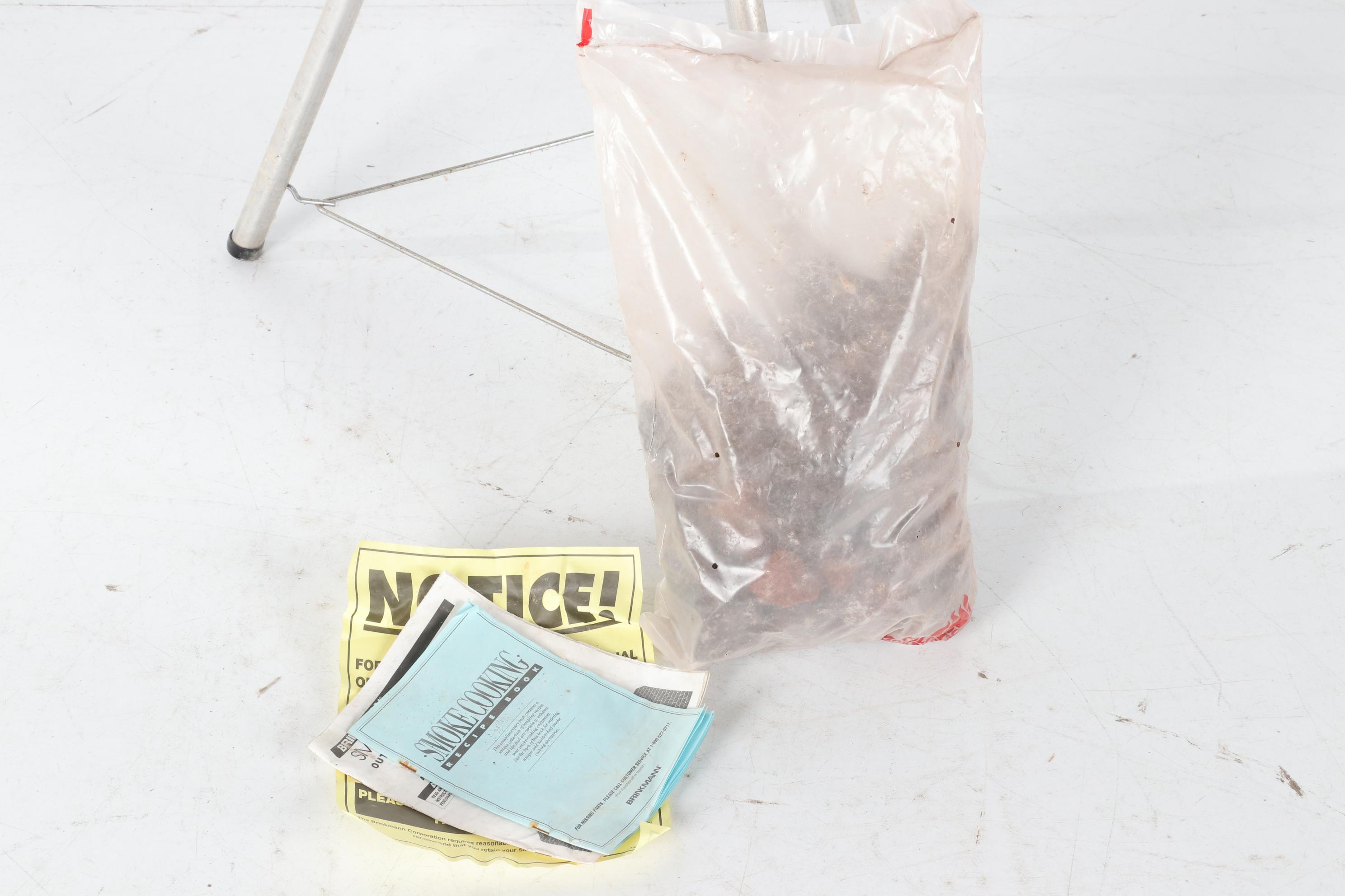 Brinkman "Smoke 'N Grill" Gas Grill