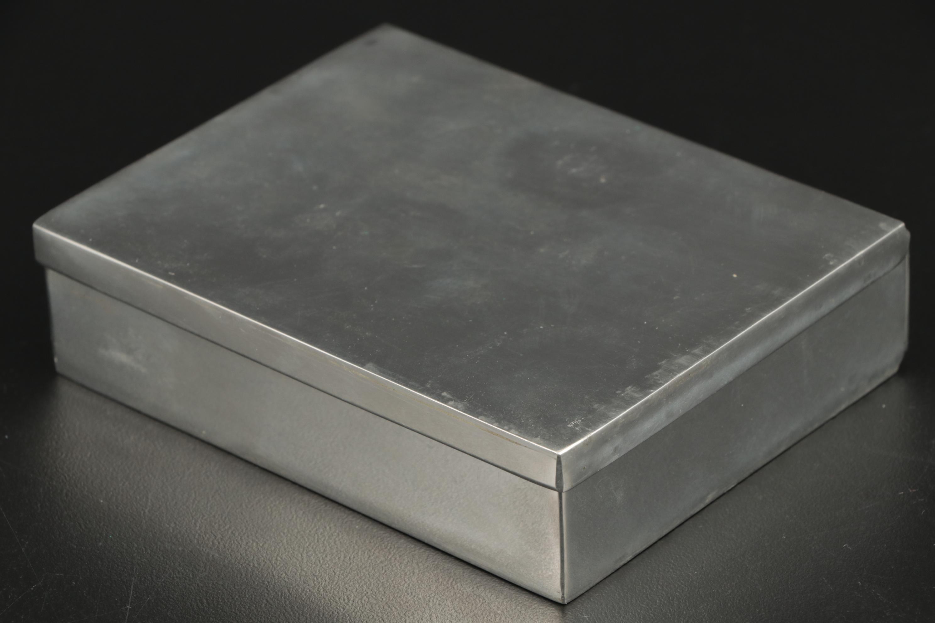 James Dixon & Sons Sandwich Box with Flask in Leather Case