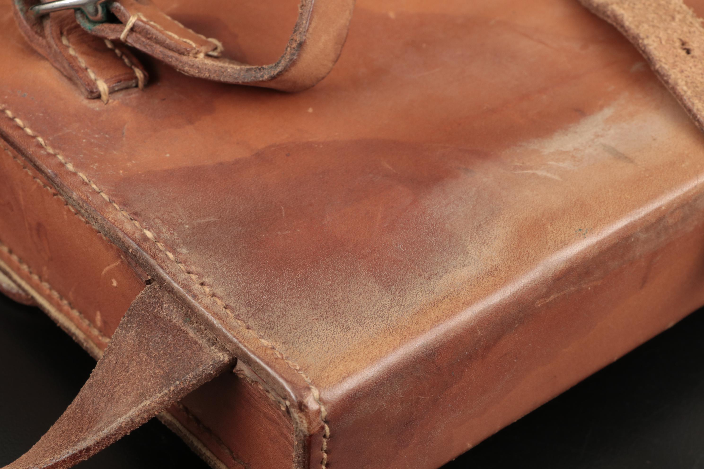 James Dixon & Sons Sandwich Box with Flask in Leather Case