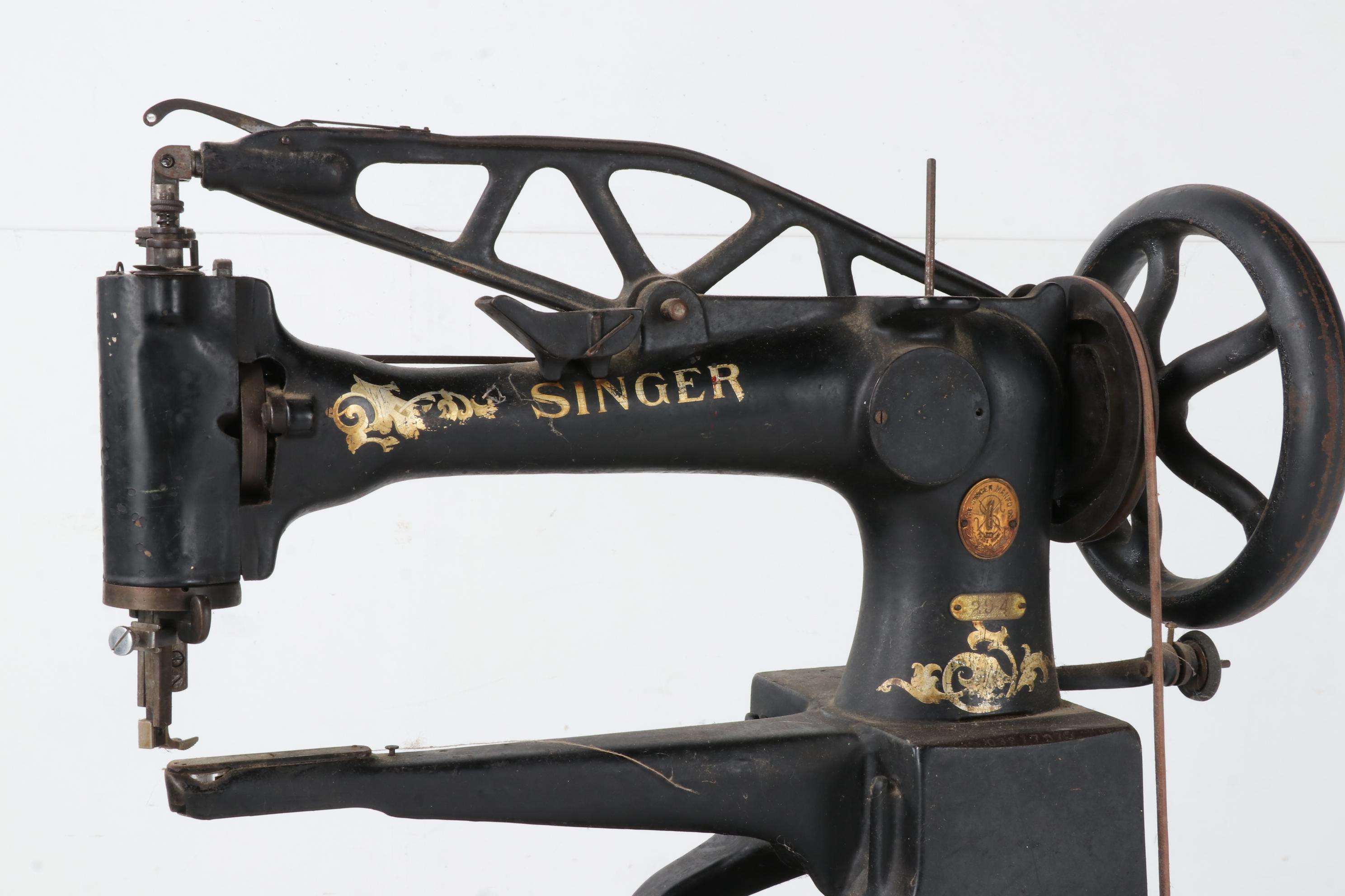 Singer 294 Leather and Patching Sewing Machine with Cast Iron Table