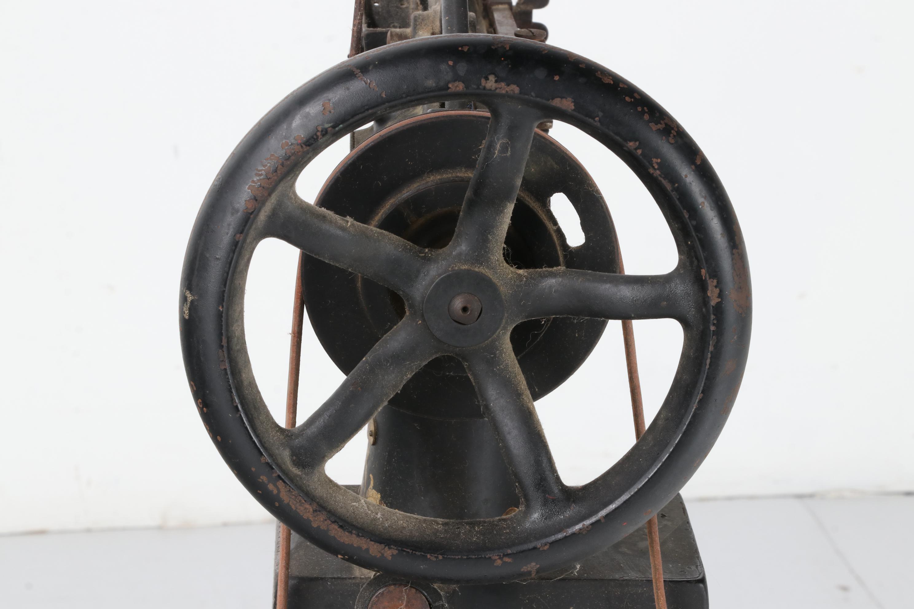 Singer 294 Leather and Patching Sewing Machine with Cast Iron Table