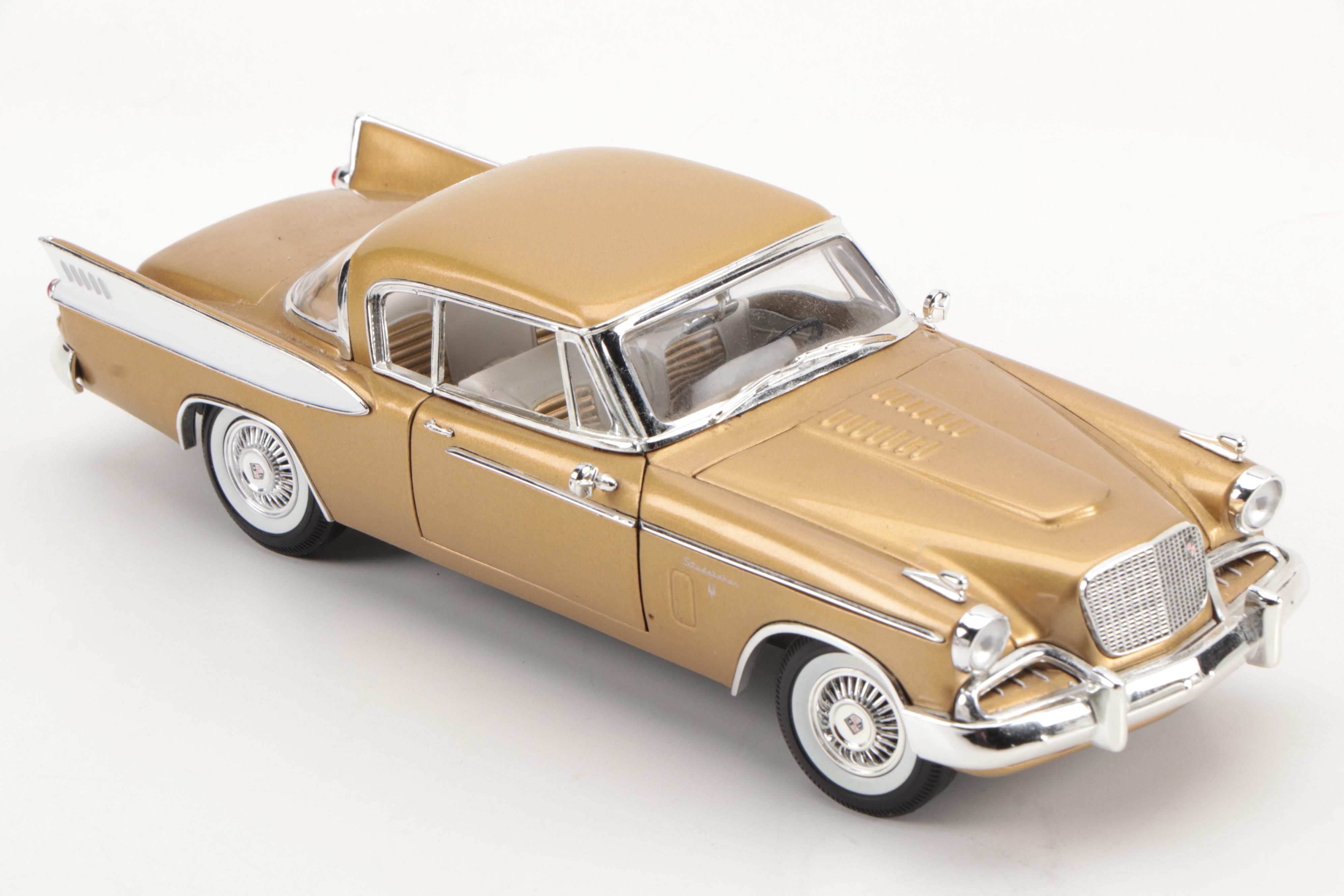 Bburago Mercedes-Benz 300 SLR with Other Diecast Cars