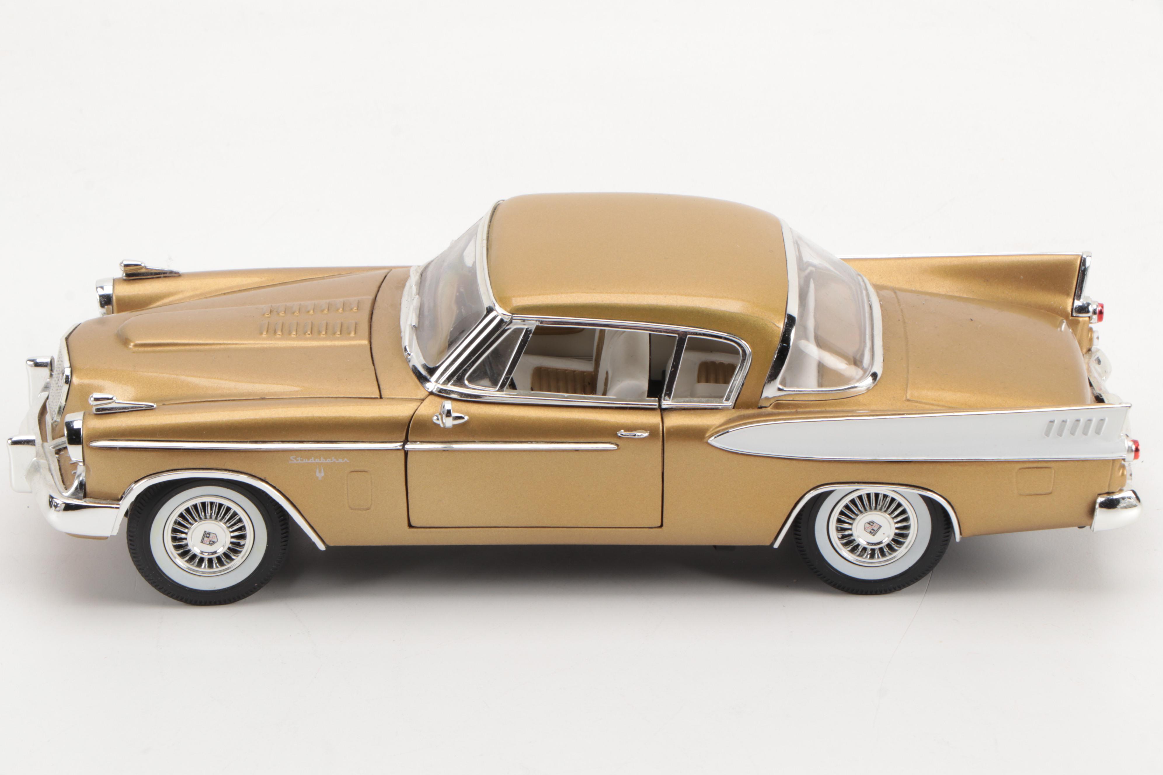 Bburago Mercedes-Benz 300 SLR with Other Diecast Cars