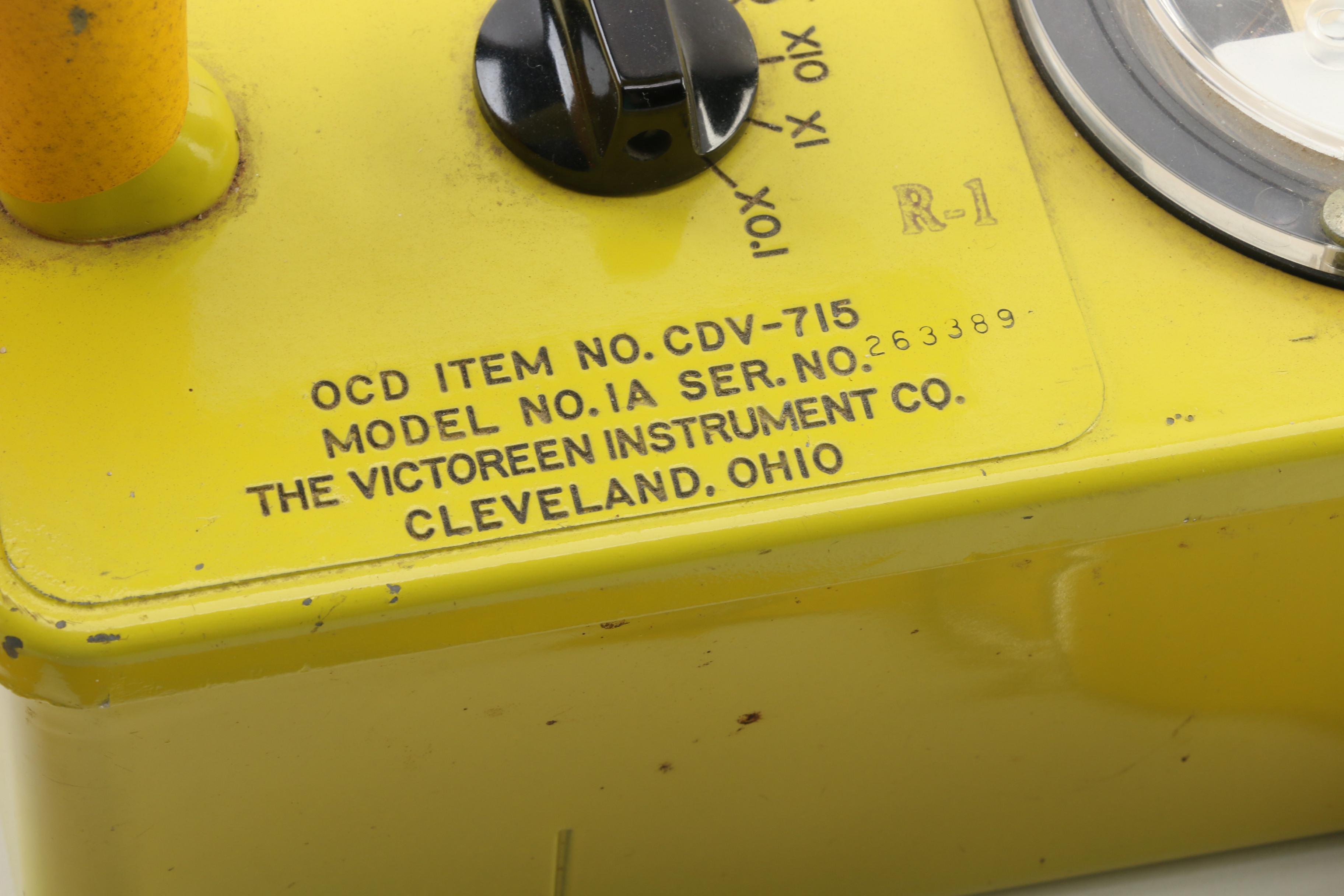 Victoreen Instrument Co. Model No. IA Geiger Counter, Mid-20th Century