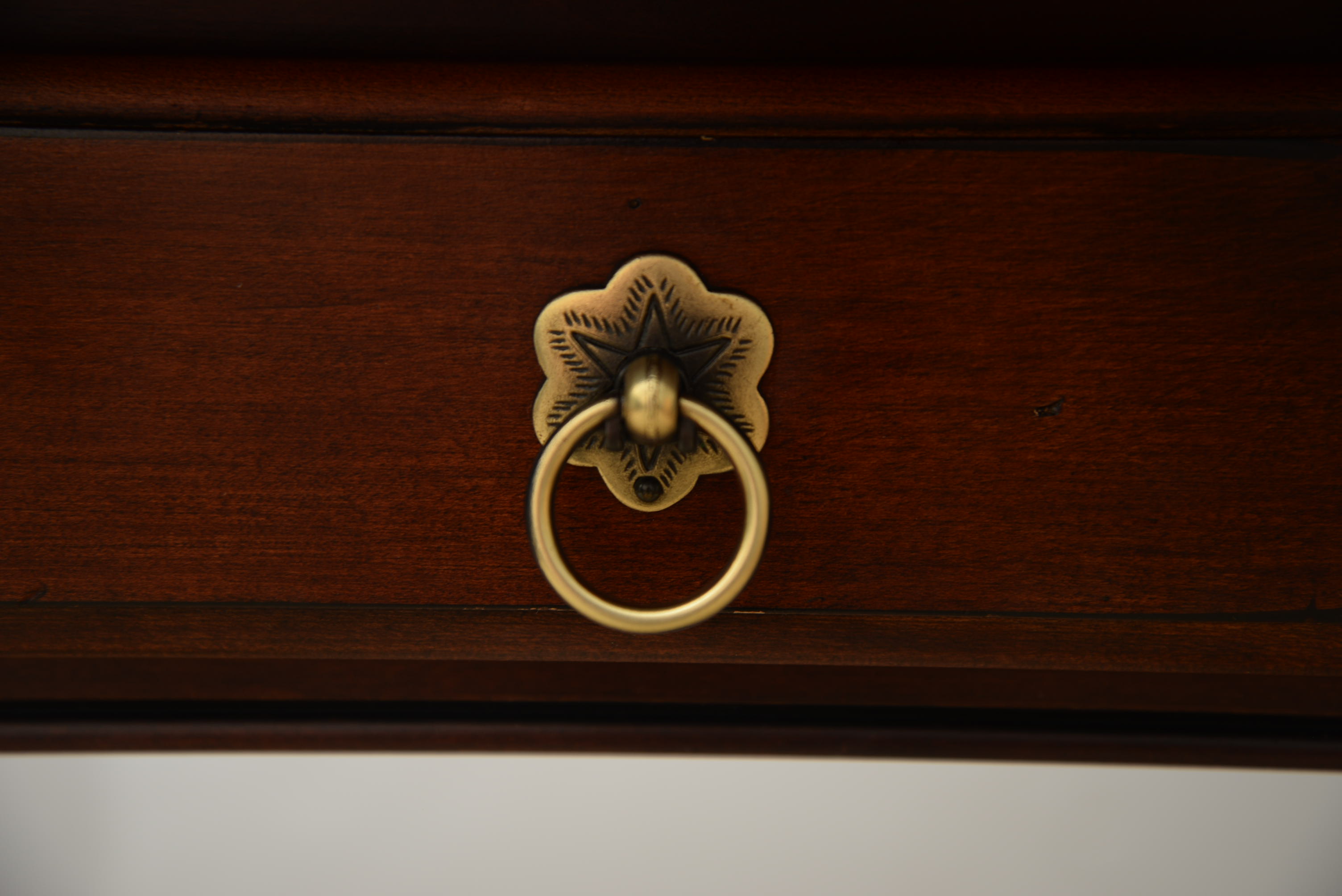 Ethan Allen "British Classics" Collection Convertible Console Dining Table