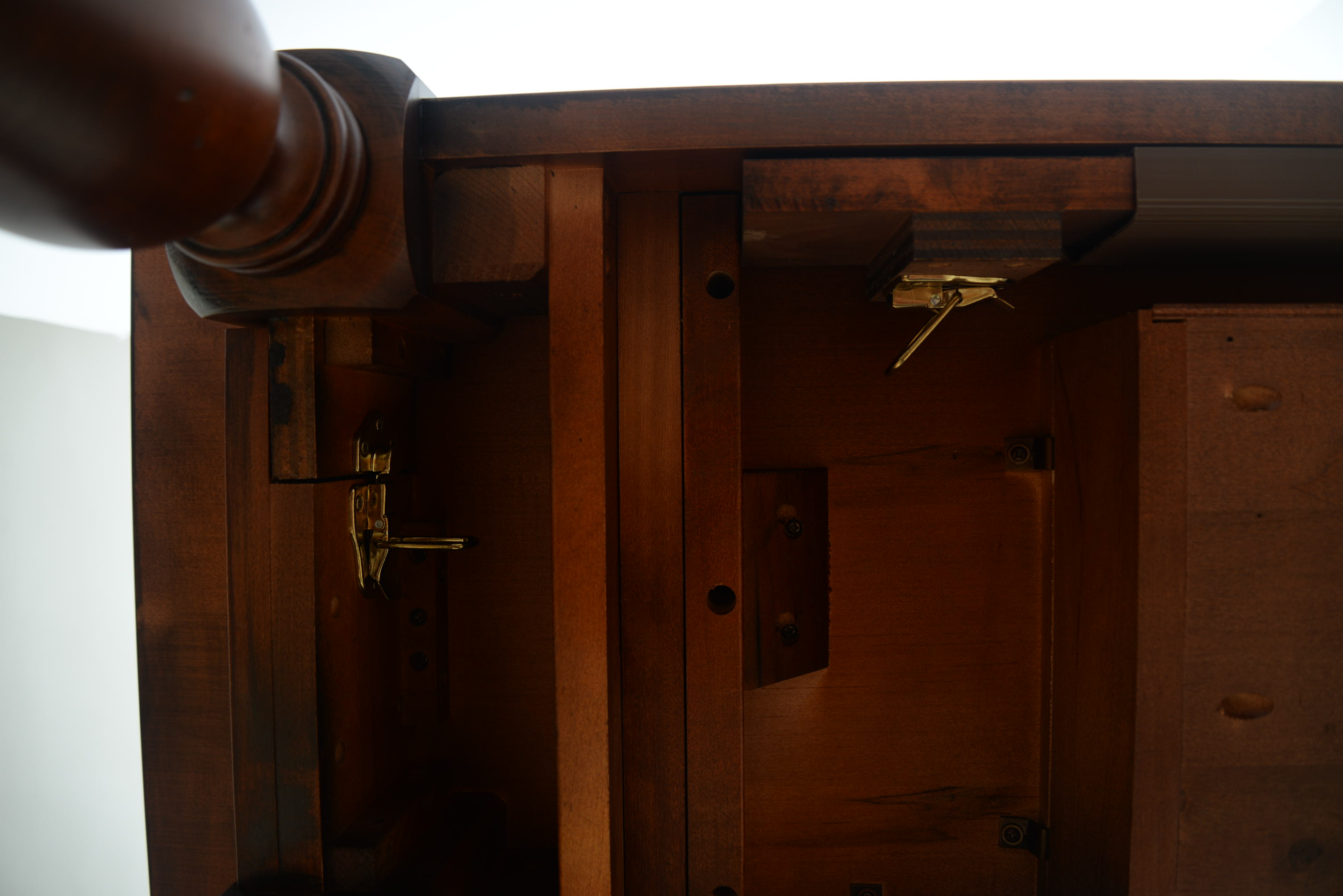 Ethan Allen "British Classics" Collection Convertible Console Dining Table