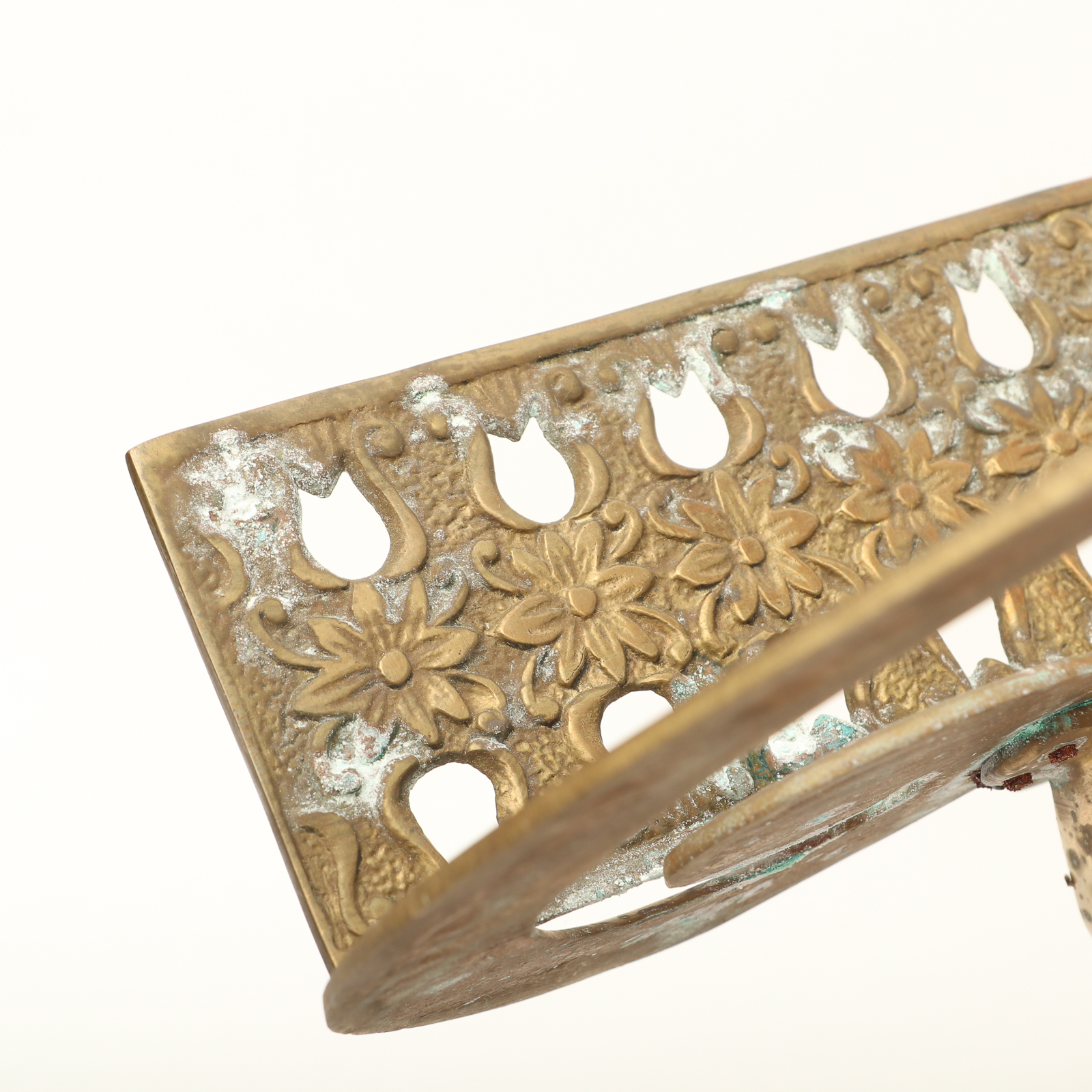 Lyre Shaped Brass Music Stand