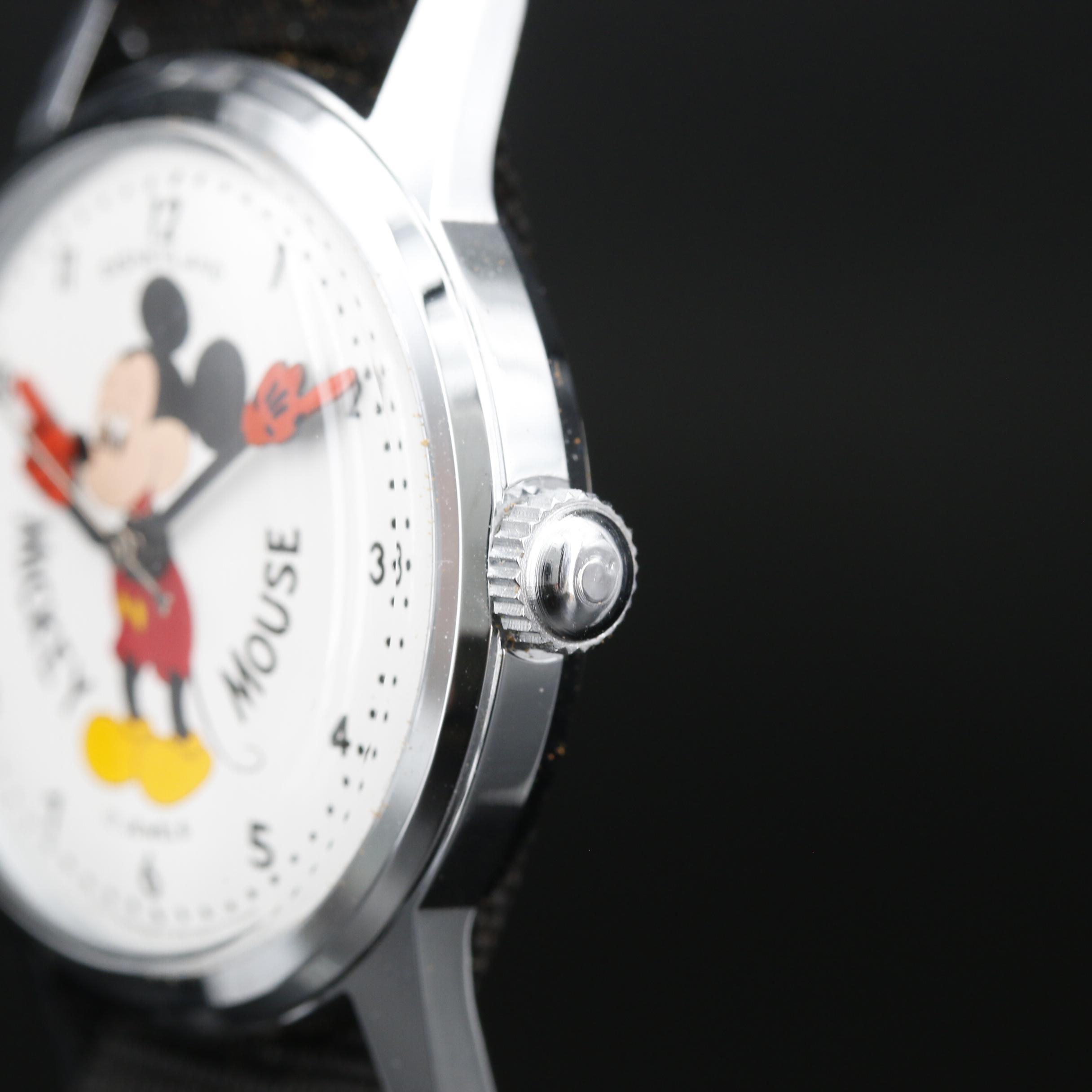 Mickey Mouse Disney Land 17 Jewels Stem Wind Watch