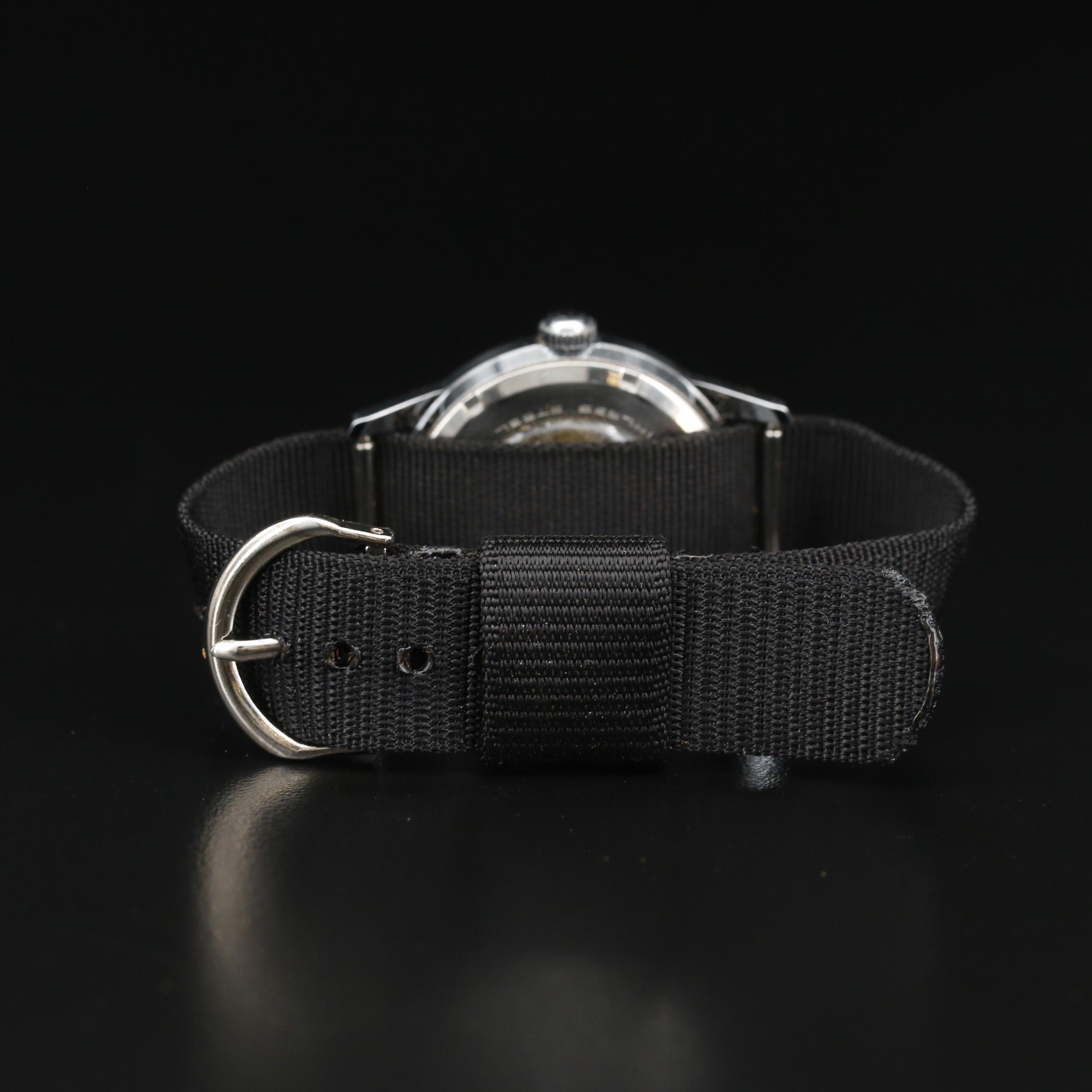 Mickey Mouse Disney Land 17 Jewels Stem Wind Watch