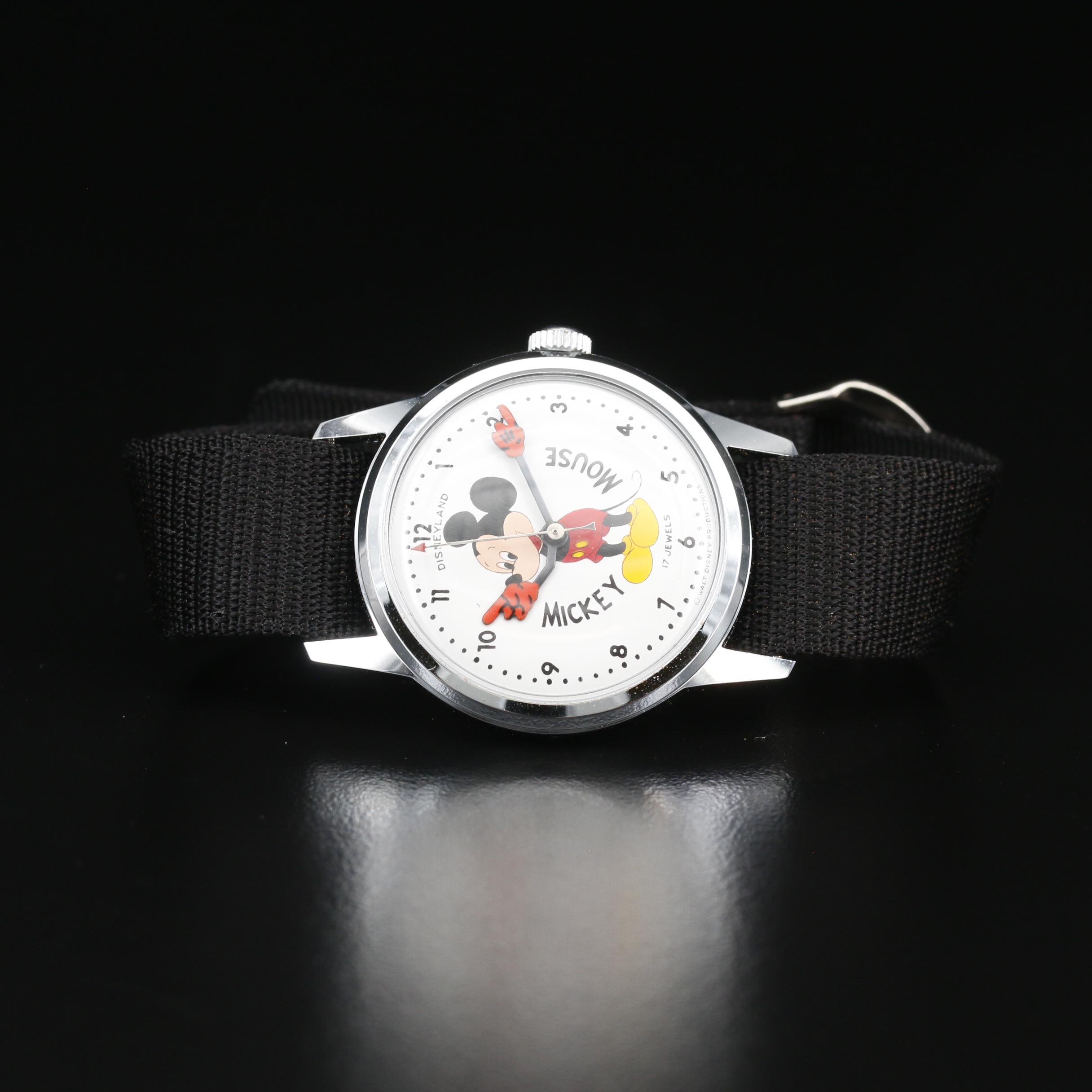Mickey Mouse Disney Land 17 Jewels Stem Wind Watch