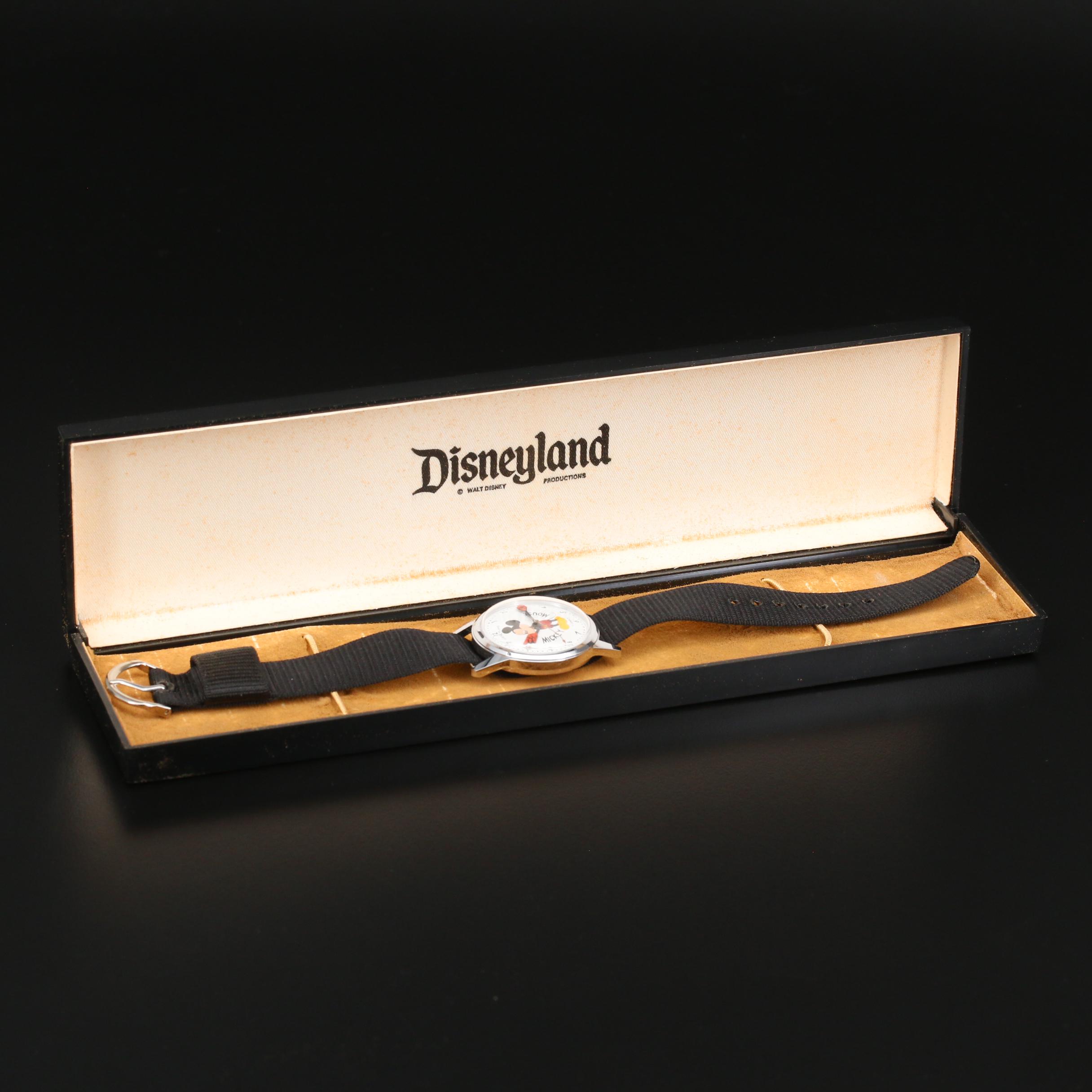 Mickey Mouse Disney Land 17 Jewels Stem Wind Watch