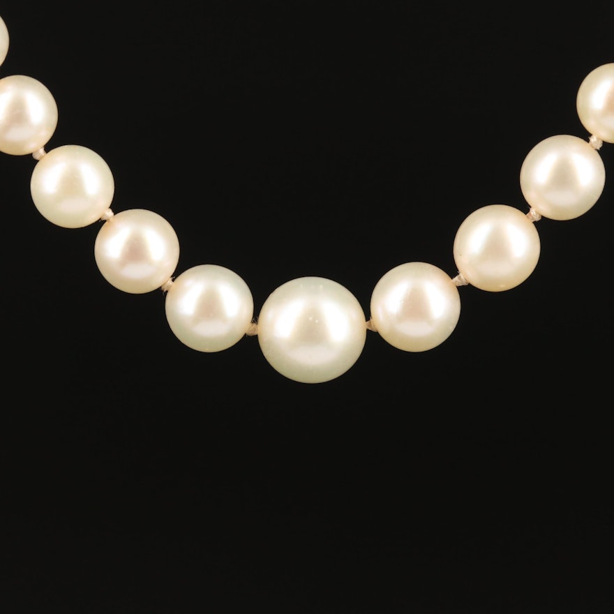 Vintage Graduated Pearl Necklace with Platinum and 18K Diamond Clasp