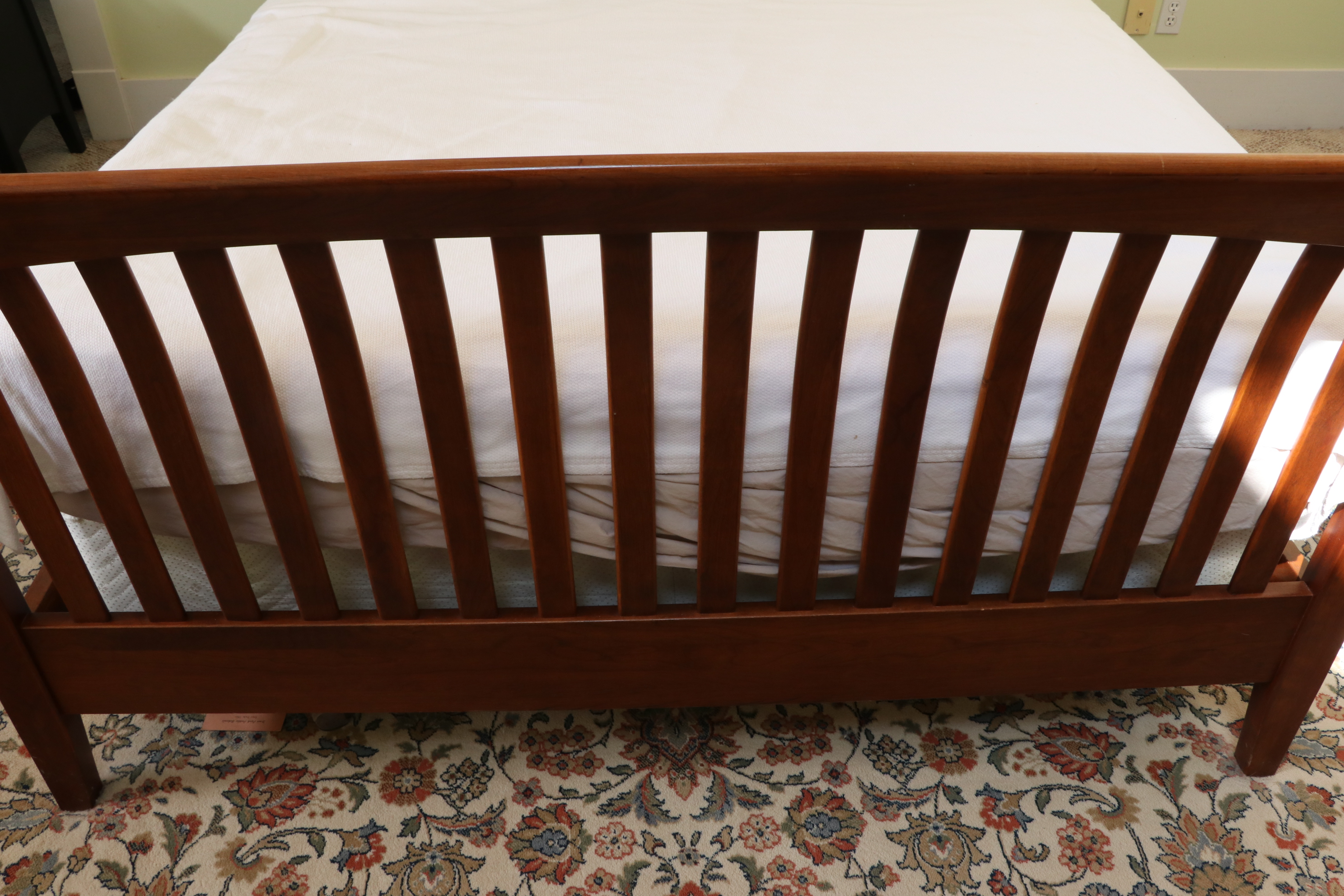 Ethan Allen "American Impressions" Queen Sized Sleigh Bed Frame