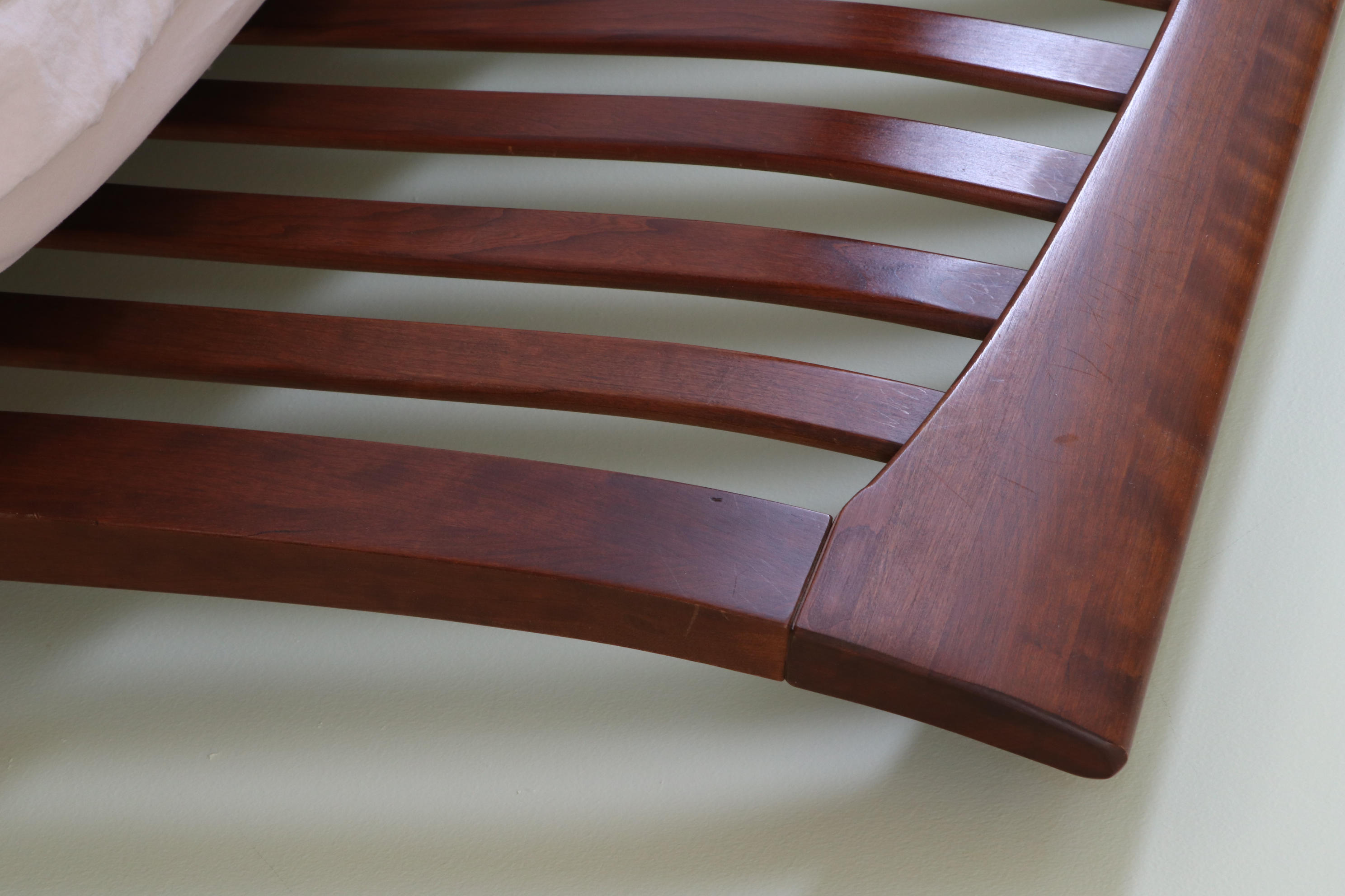 Ethan Allen "American Impressions" Queen Sized Sleigh Bed Frame