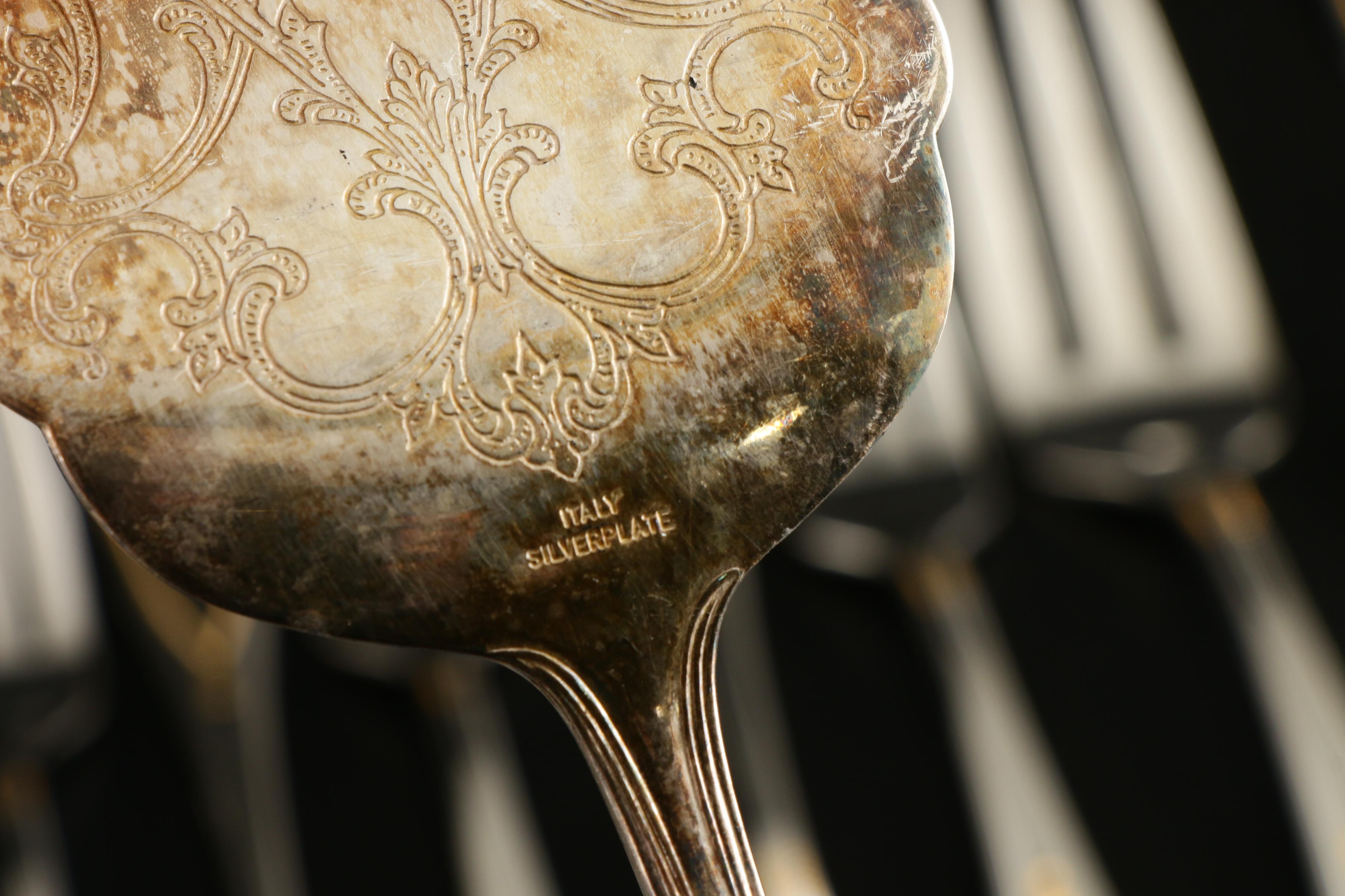 Yamazaki Stainless Steel "Victoria Gold" Flatware