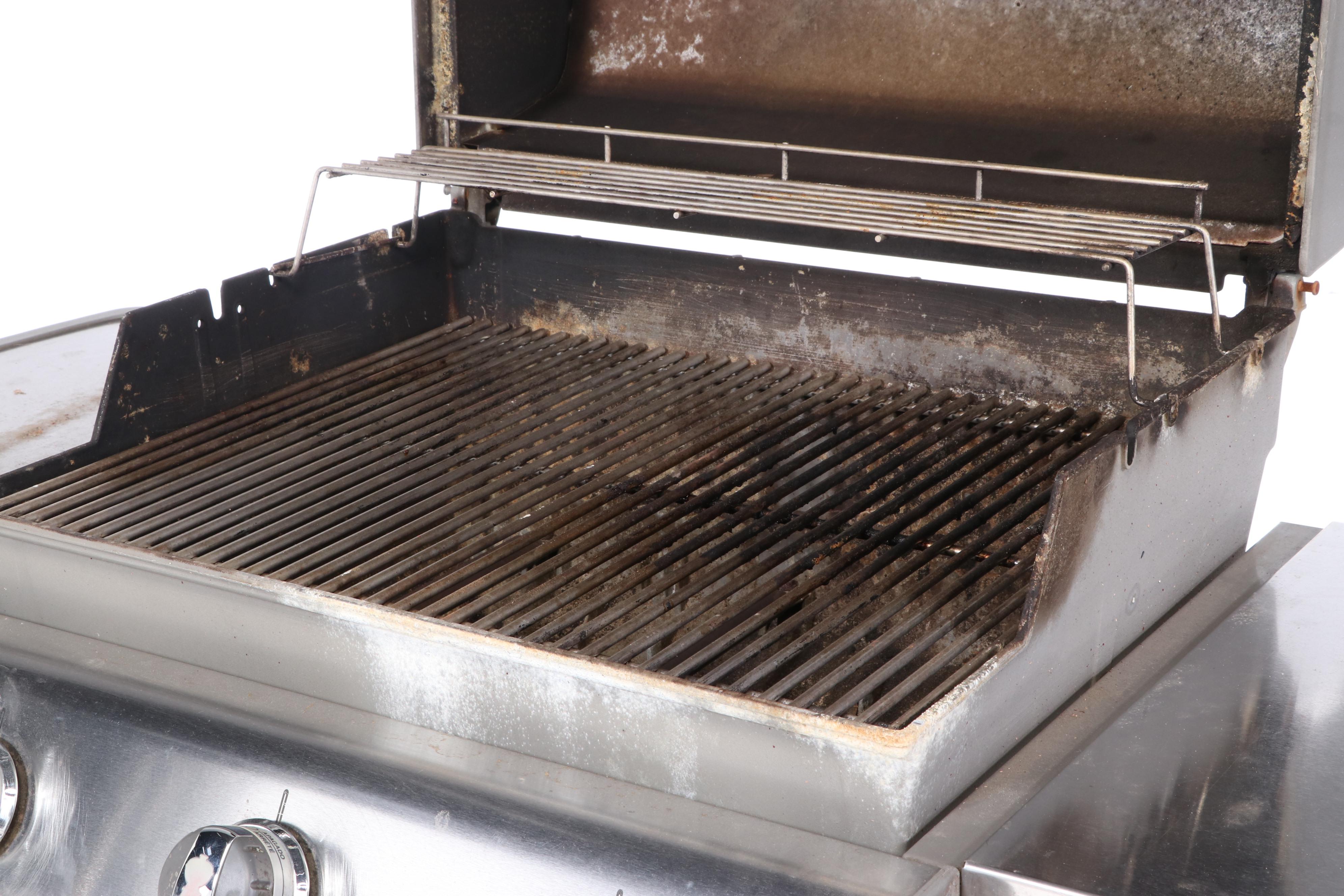 Weber Genesis Natural Gas Special Edition Outdoor Propane Gas Grill, and Cover