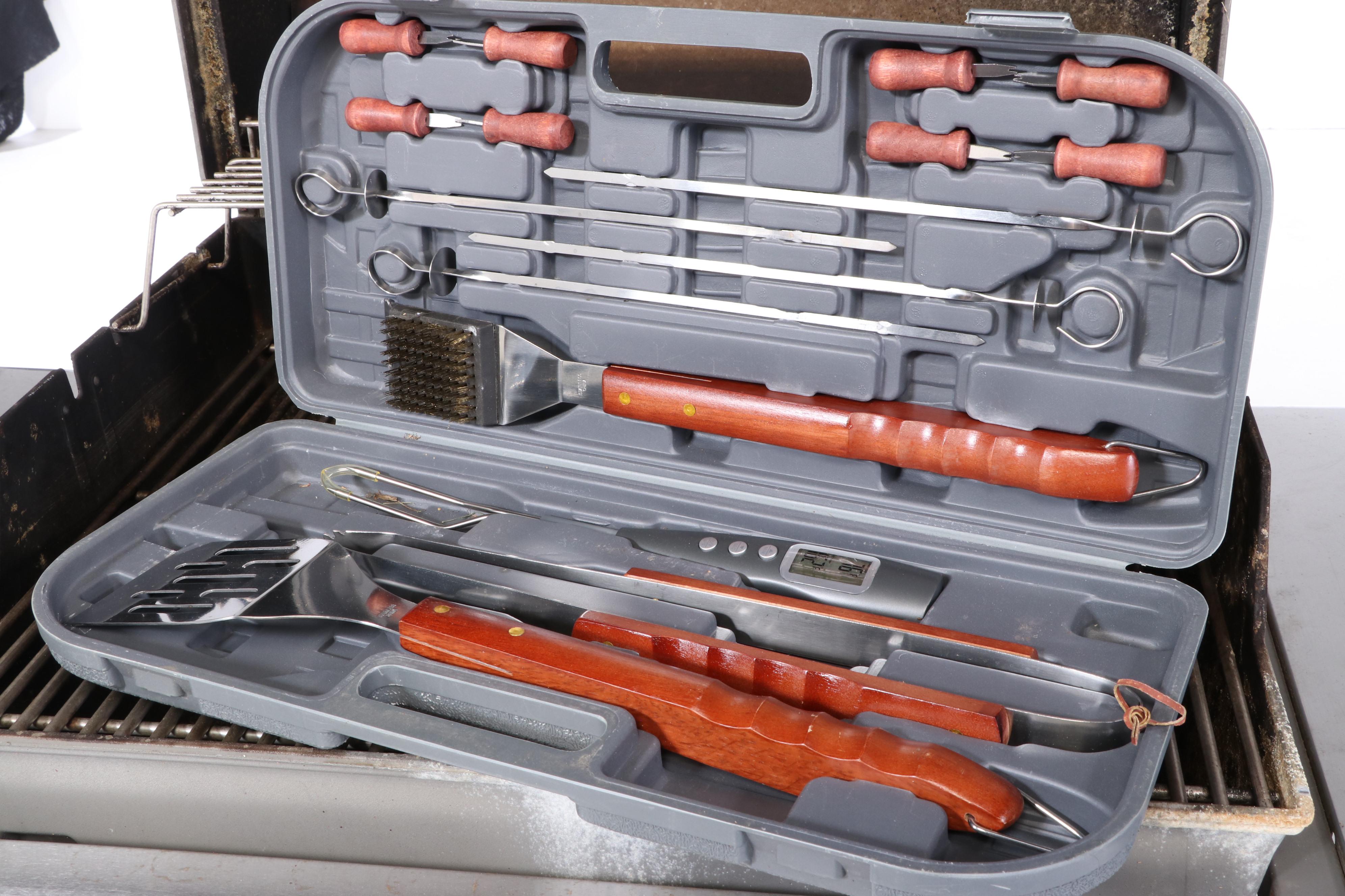 Weber Genesis Natural Gas Special Edition Outdoor Propane Gas Grill, and Cover