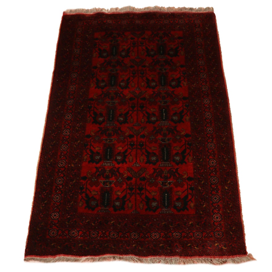 4'4 x 7'1 Hand-Knotted Persian Zanjan Wool Rug