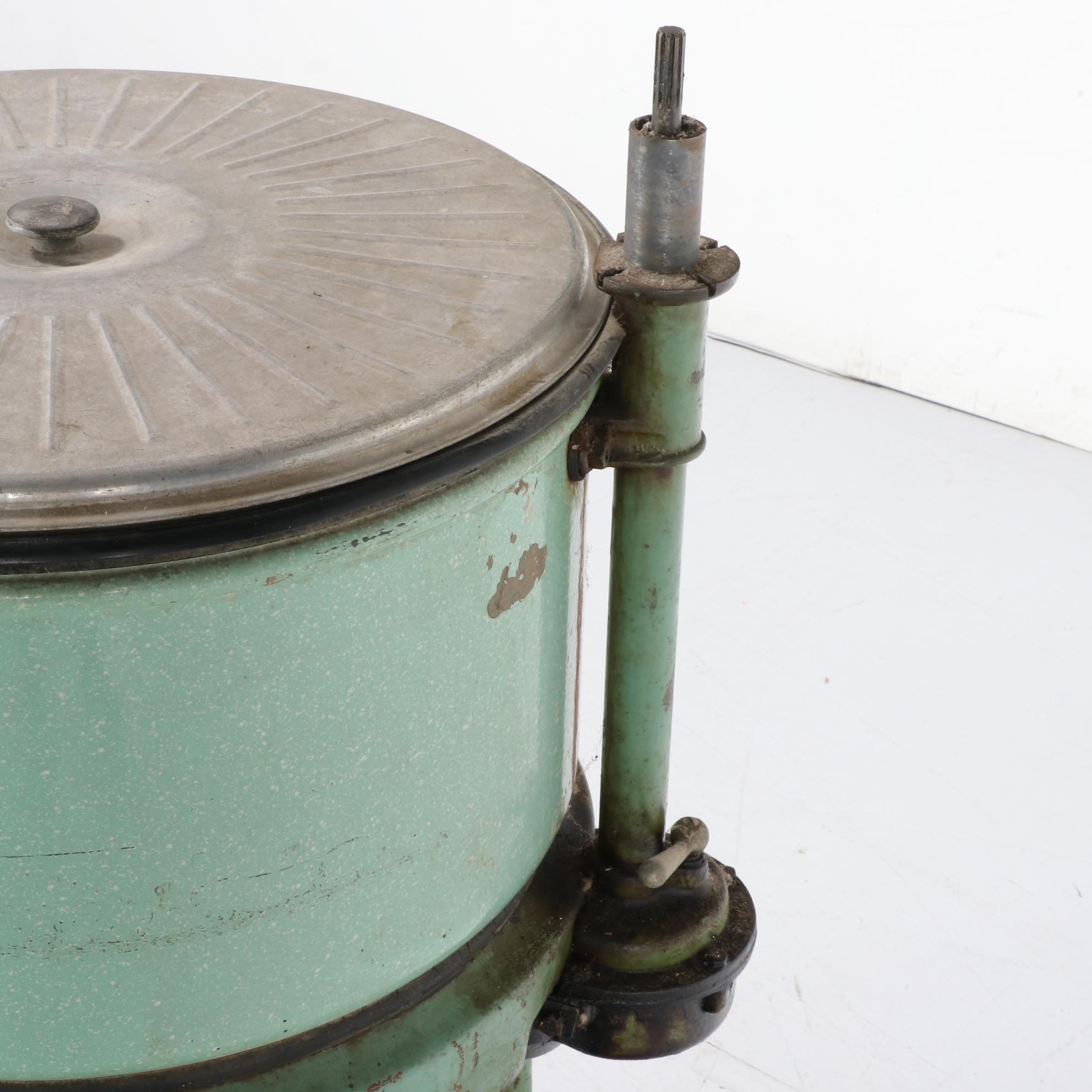 Thor Electric Metal Drum Washer, Early 20th Century