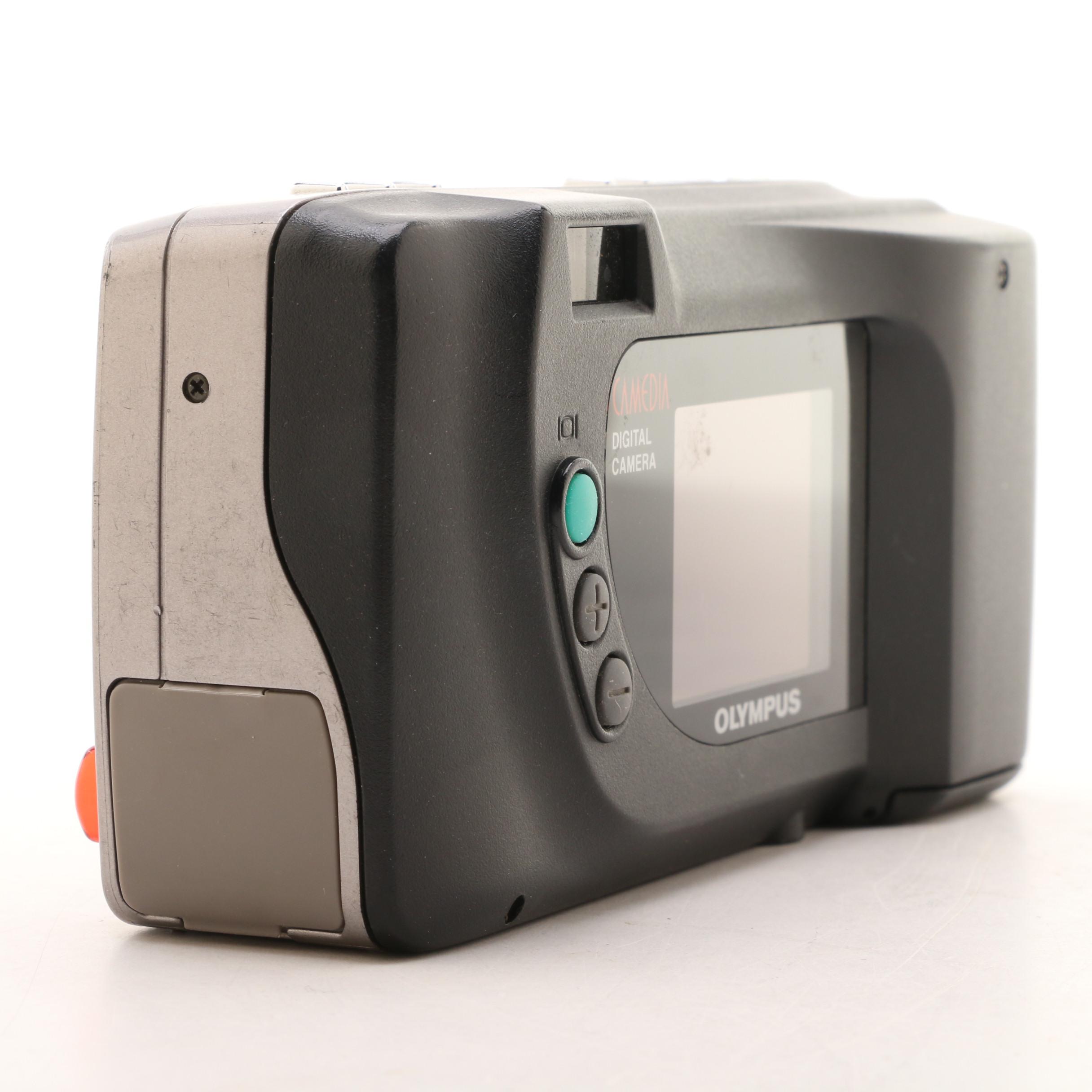 Olympus Camedia D-340R Digital Camera with Accessories