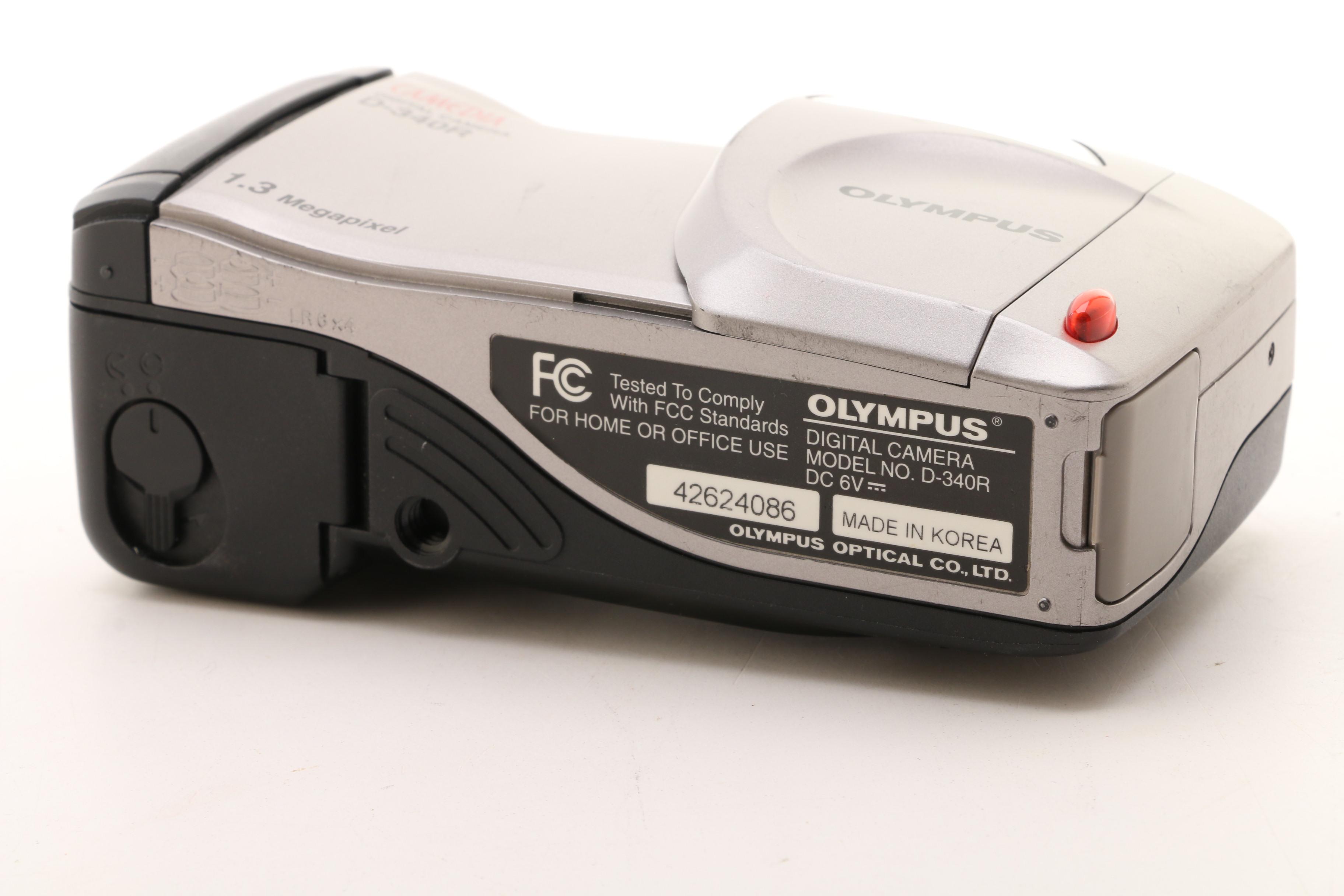 Olympus Camedia D-340R Digital Camera with Accessories