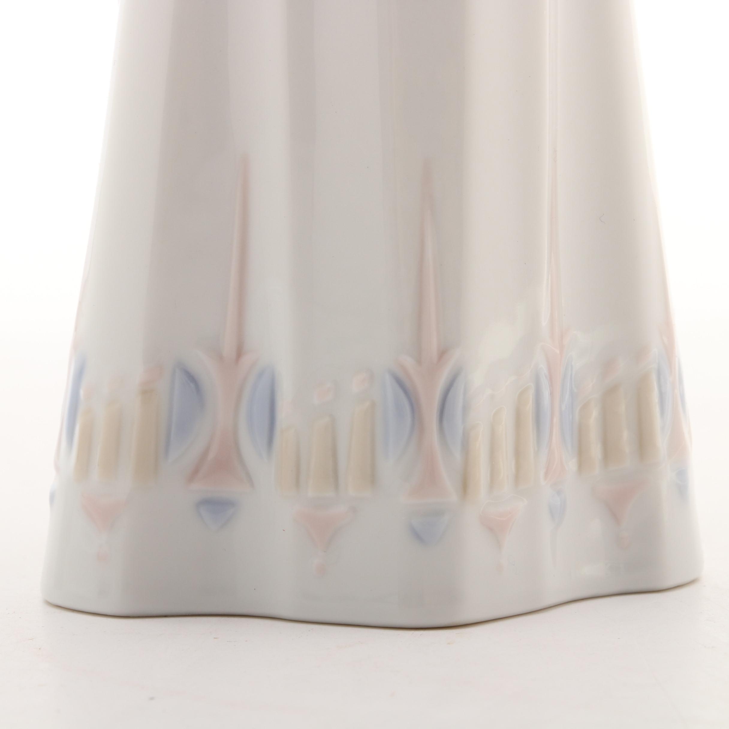 Nao by Lladró "An Angel's Prayer" Porcelain Figurine, Late 20th Century