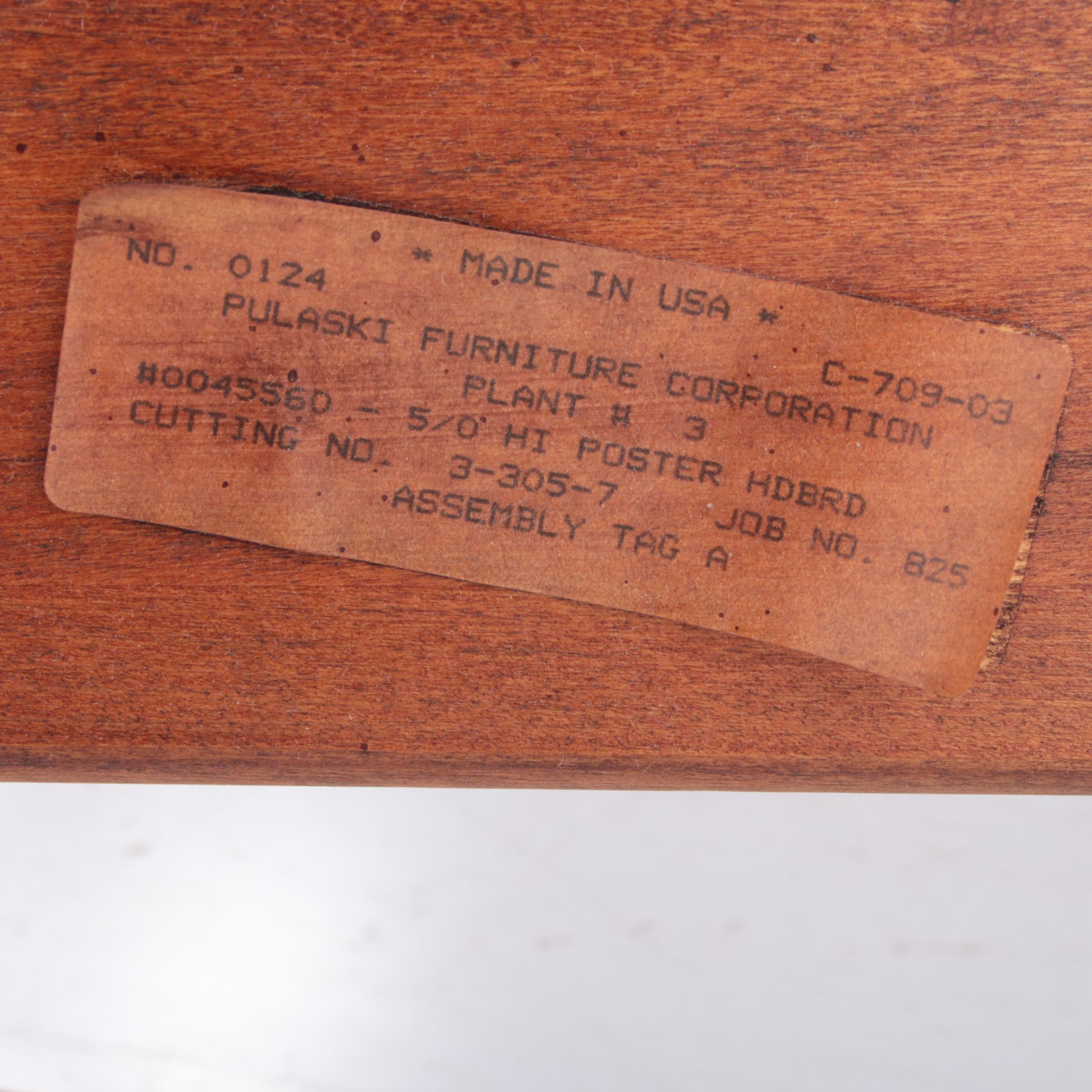 Pulaski Furniture Rococo Style Mahogany Veneer Queen Four Poster Bed Frame