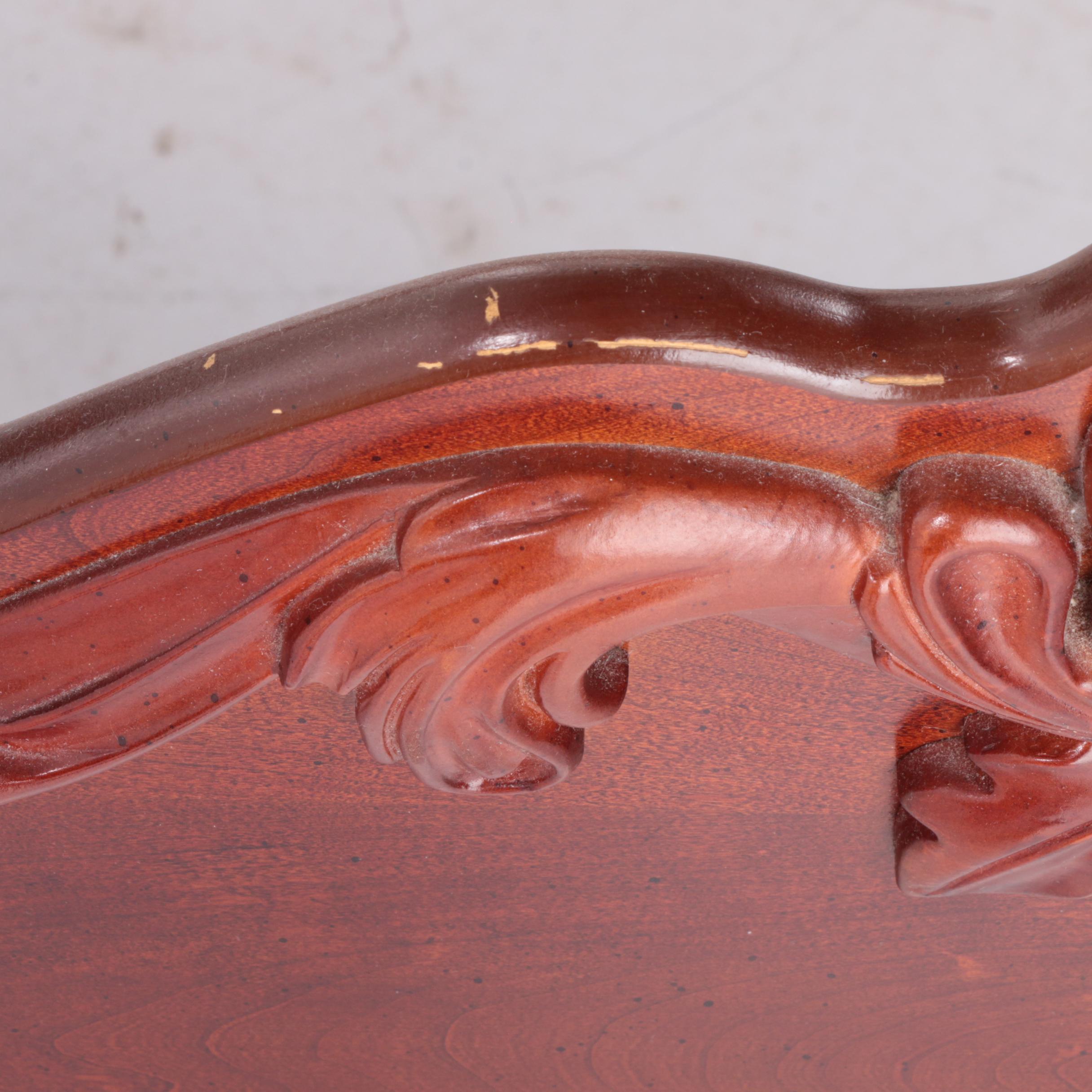 Pulaski Furniture Rococo Style Mahogany Veneer Queen Four Poster Bed Frame