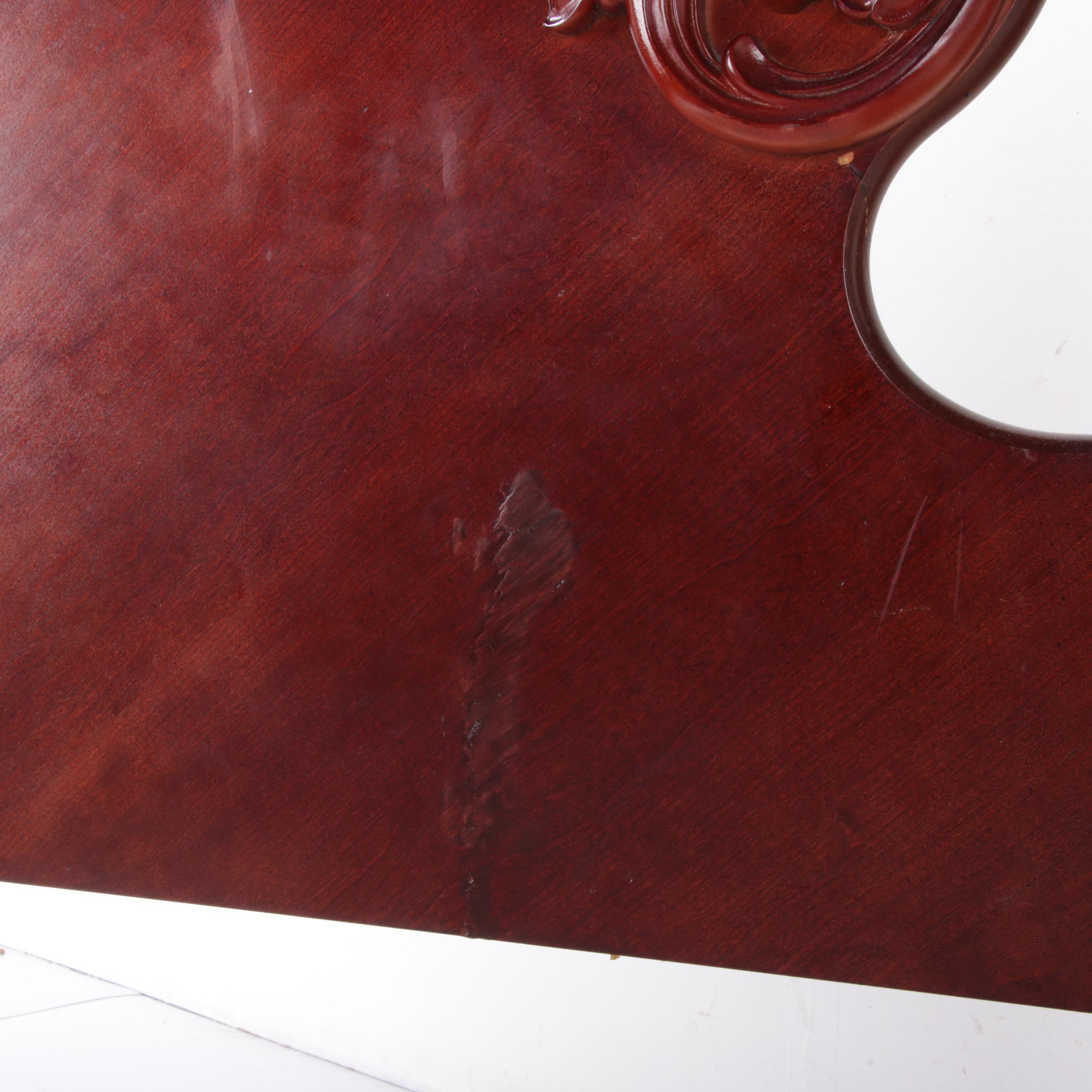 Pulaski Furniture Rococo Style Mahogany Veneer Queen Four Poster Bed Frame