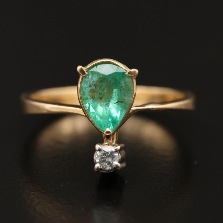 18K Emerald Ring with Diamond Accent