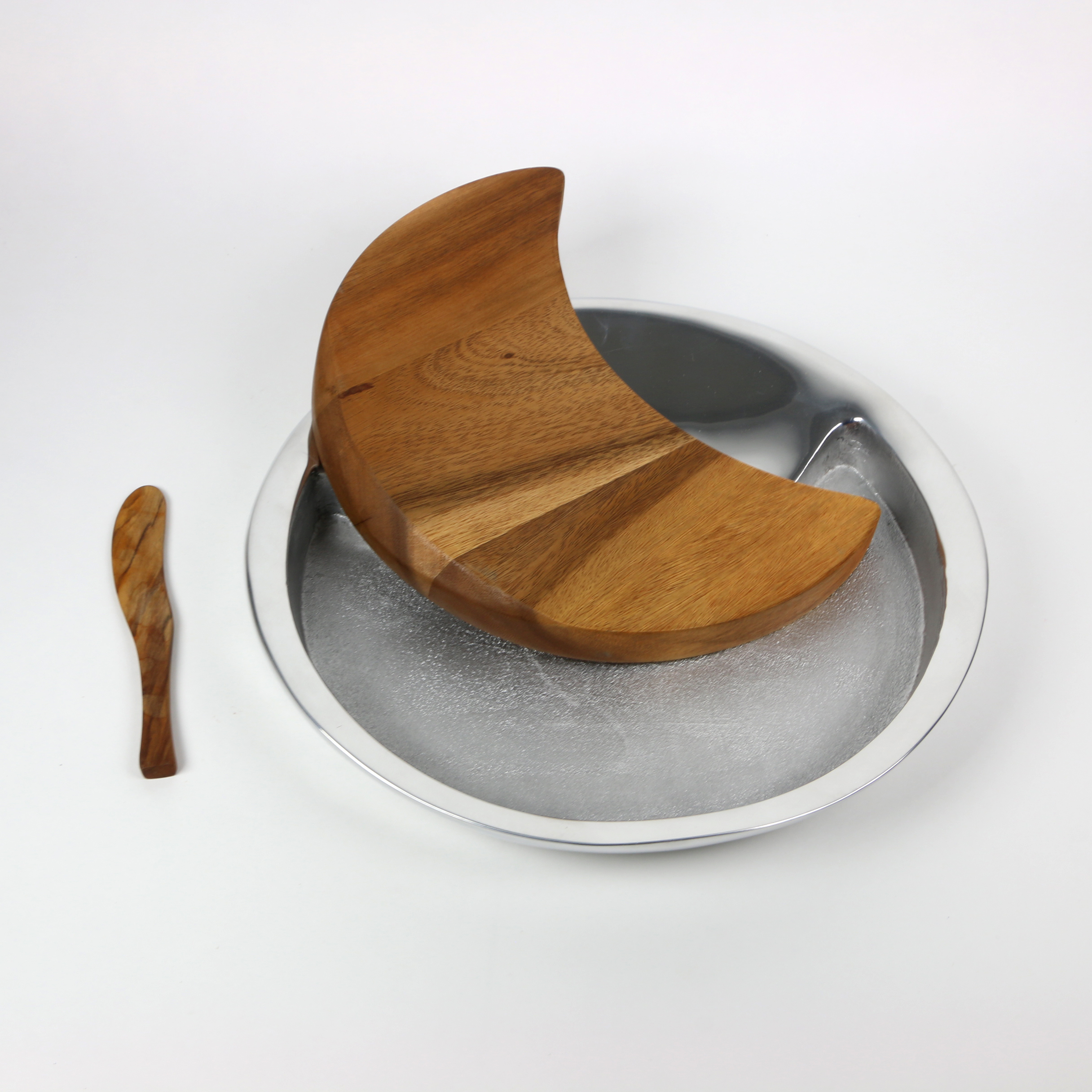 Nambé  Modern "Eclipse" Cheese Platter Designed by Peter Stathis