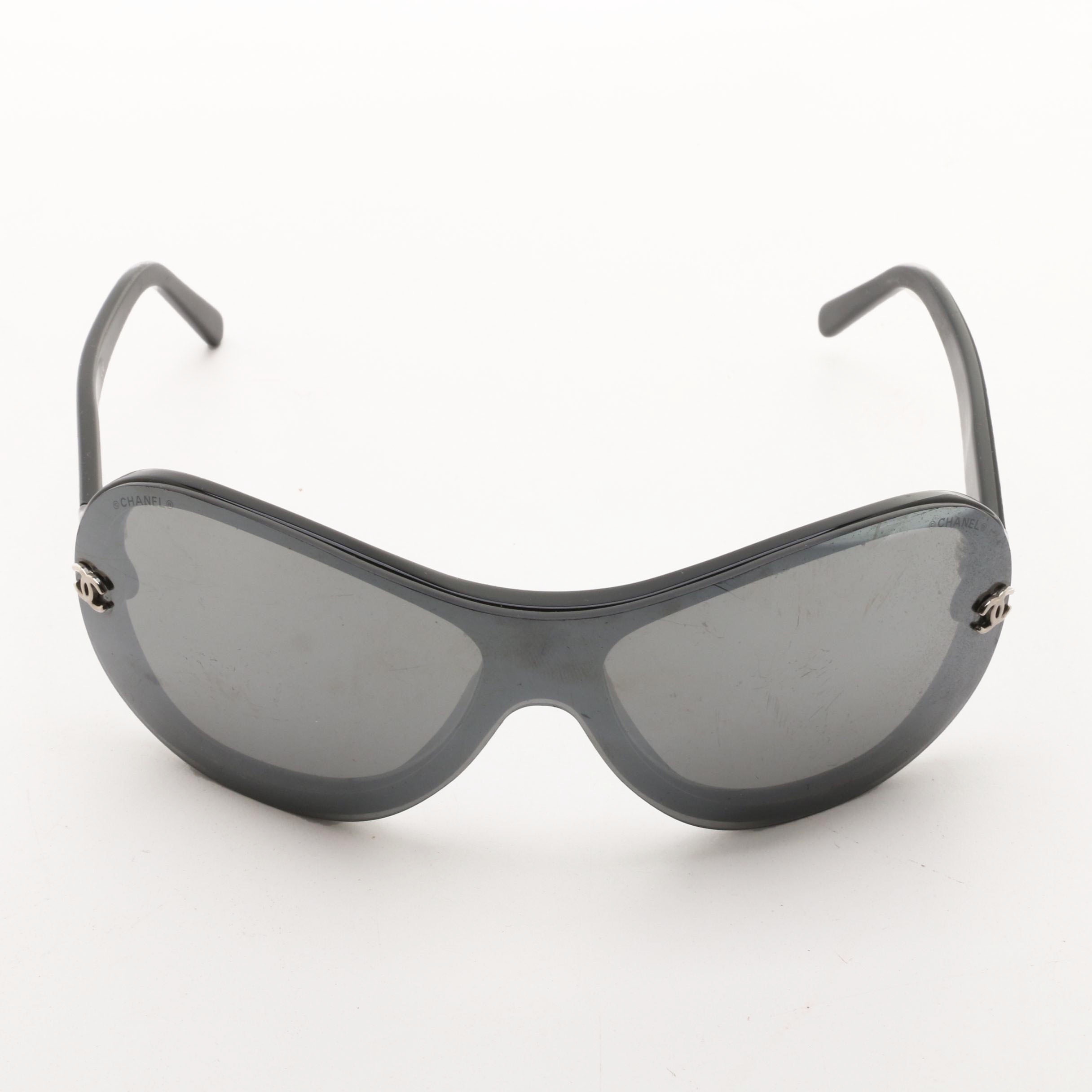 Chanel 5066 CC Logo Black Sunglasses with Case