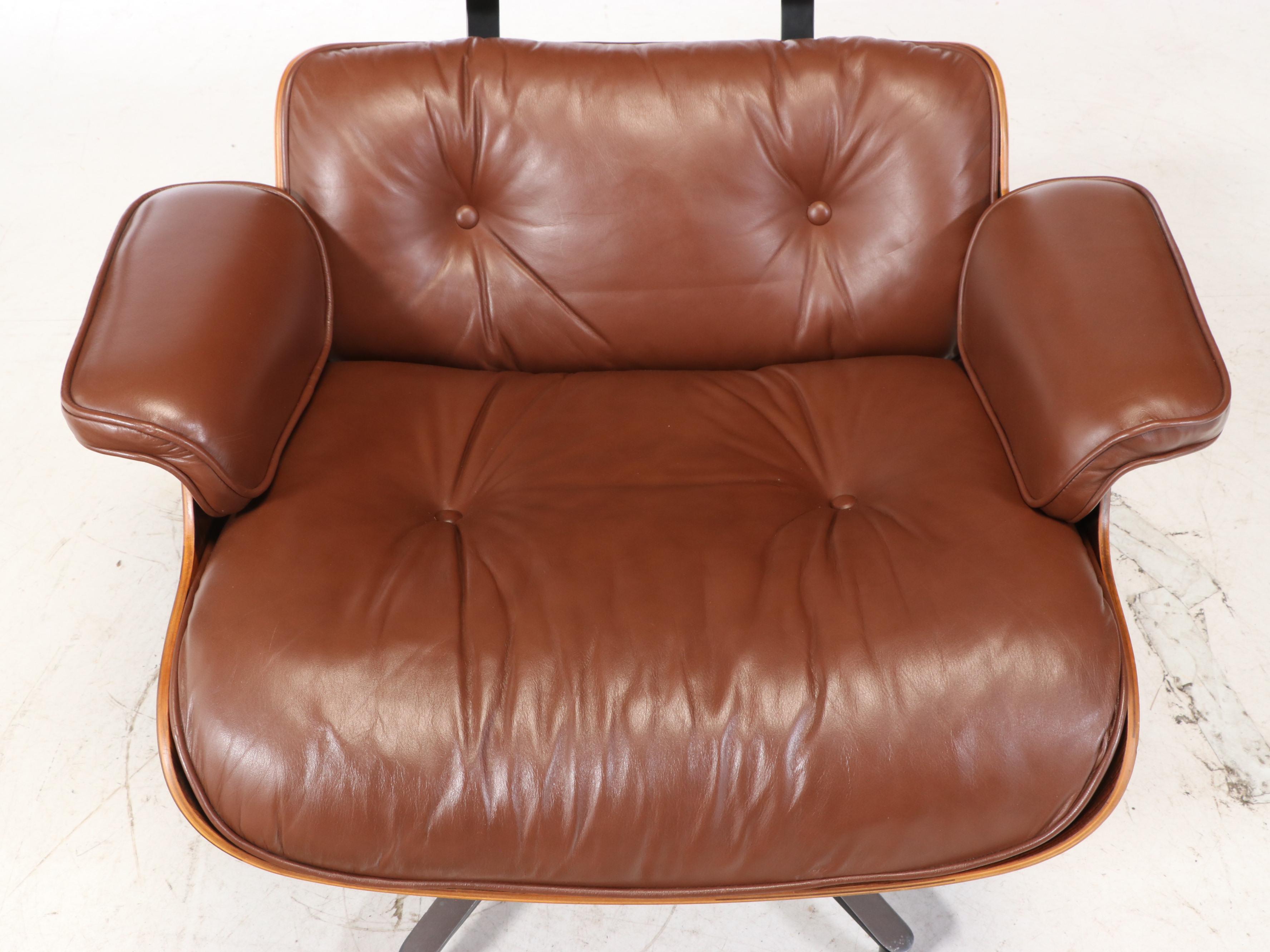 Charles and Ray Eames for Herman Miller Rosewood Lounge Chair and Ottoman, 1970s