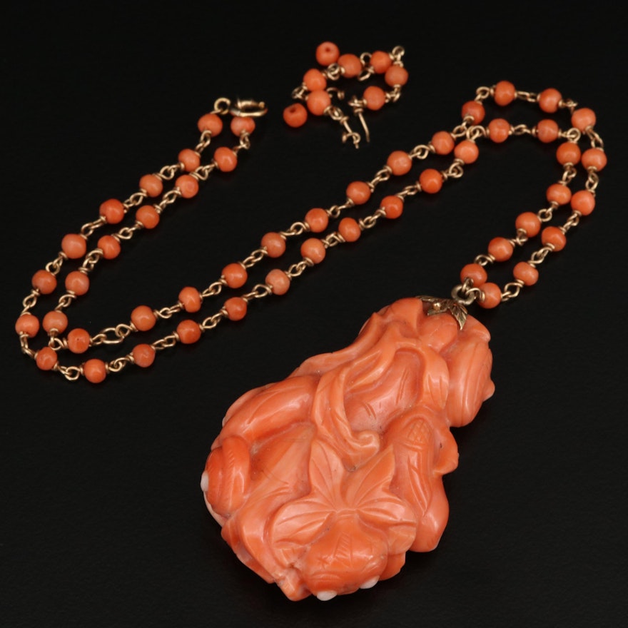 Vintage 14K Carved Coral Fish Necklace