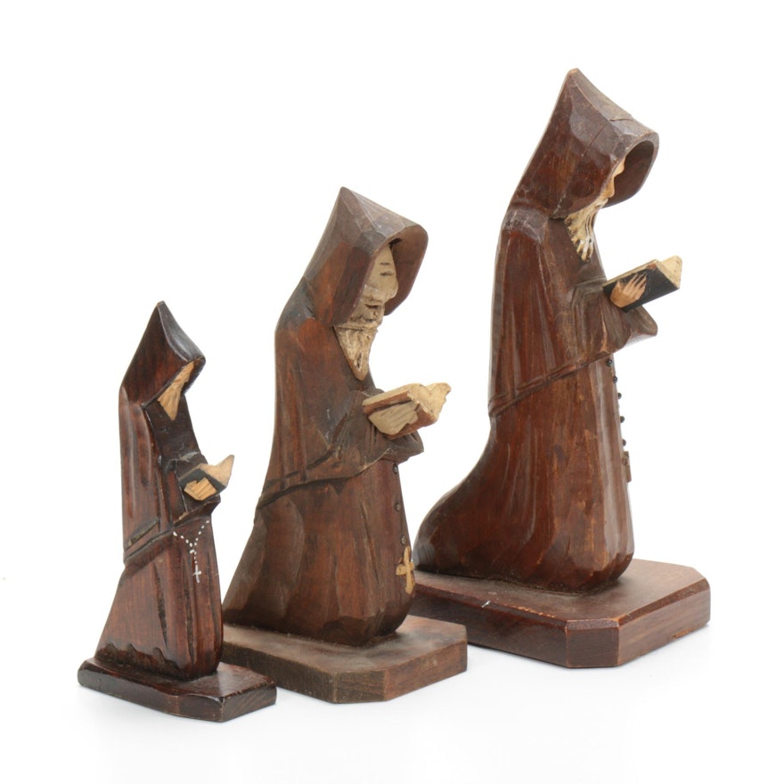 Caraçao Carved Wooden Praying Monk Figures, 20th Century