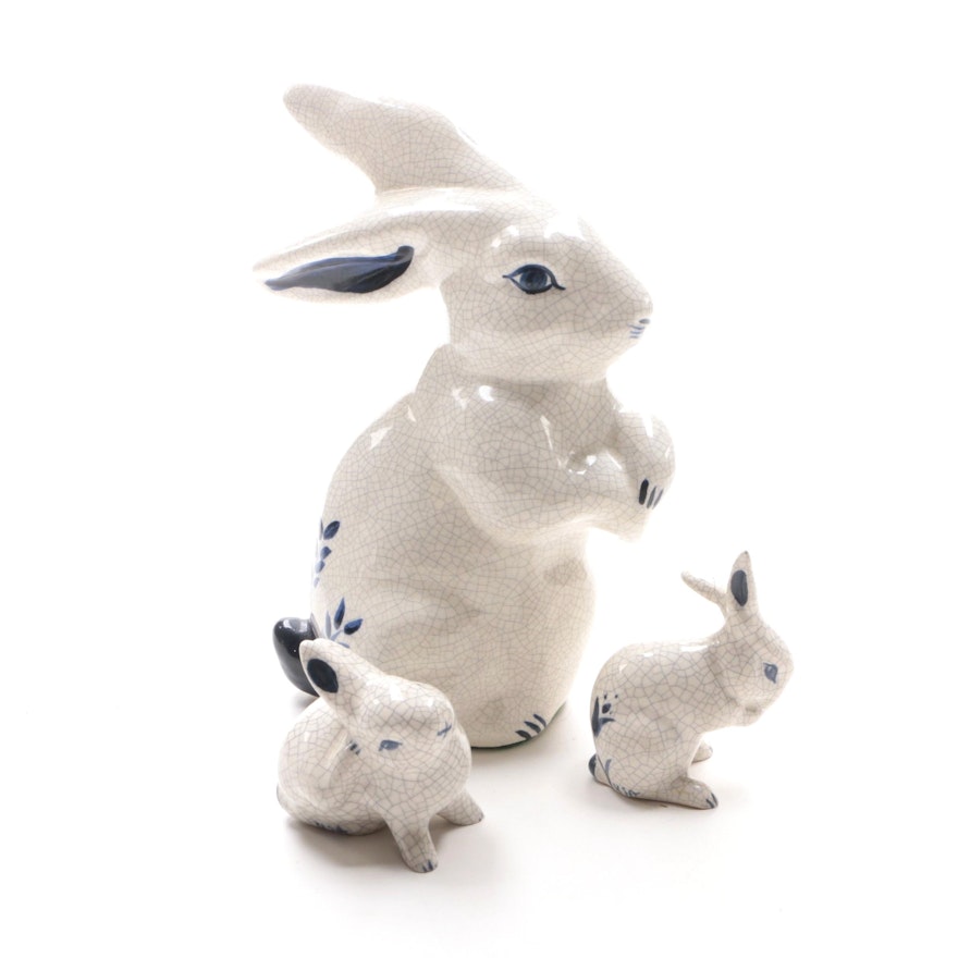 American Crackle Glaze Ceramic Rabbit with Babies Figurines, 1979