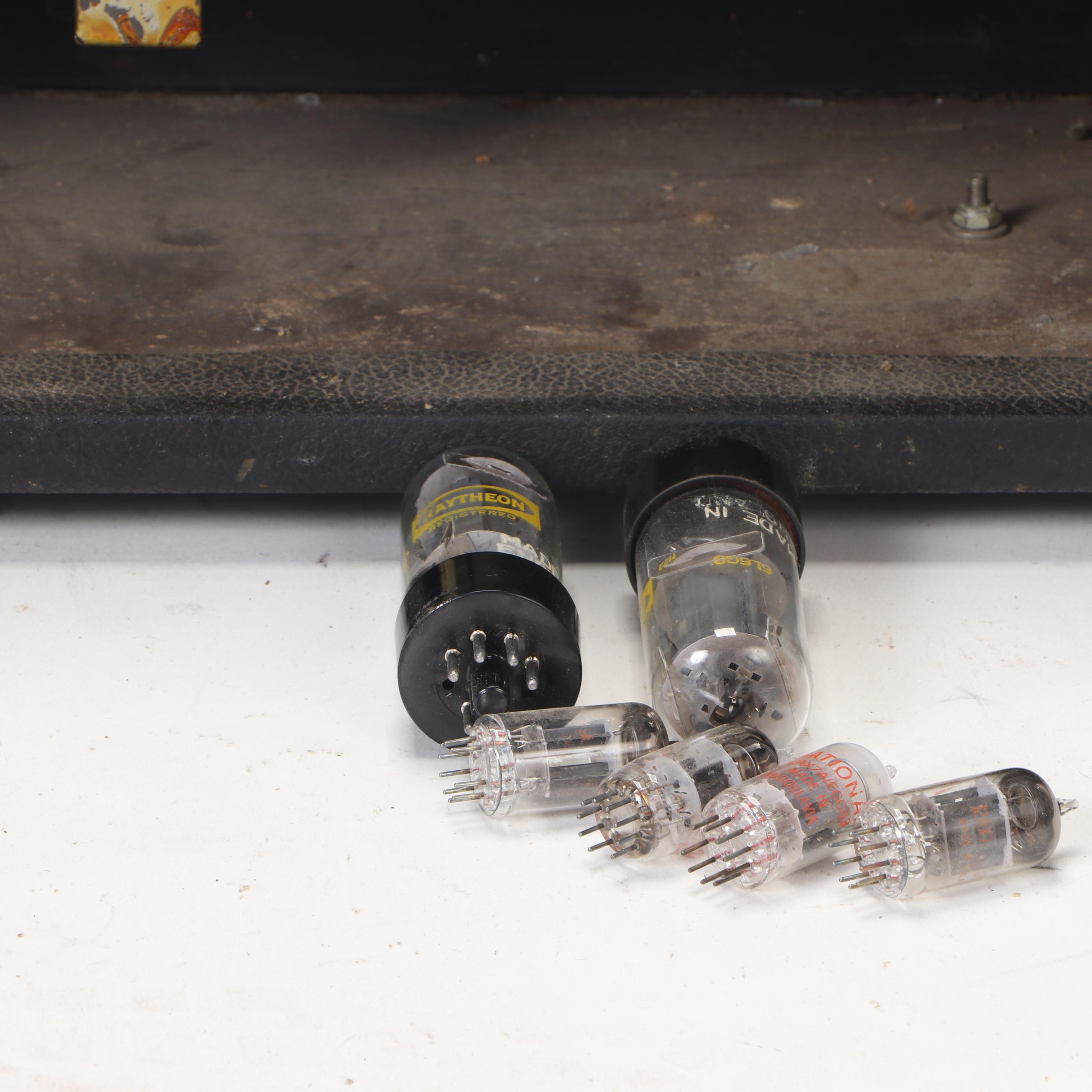 Fender Band-Master Amplifier