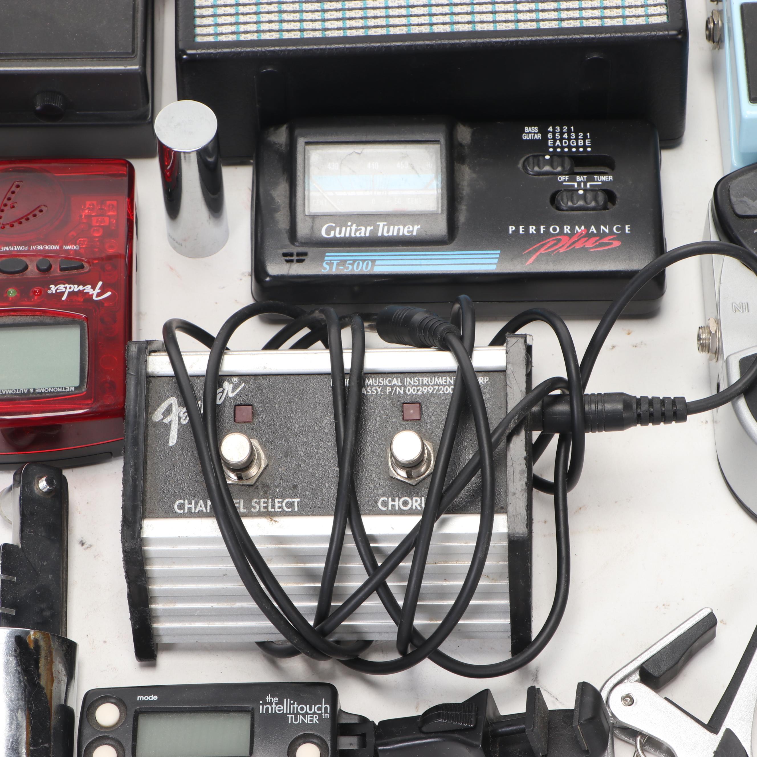 Peavey Audition 110 Amp and Boss Chorus Pedal with Accessories