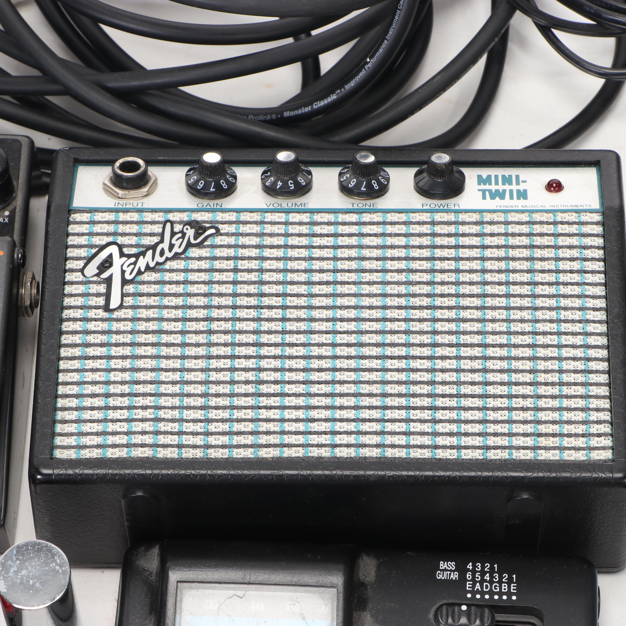 Peavey Audition 110 Amp and Boss Chorus Pedal with Accessories