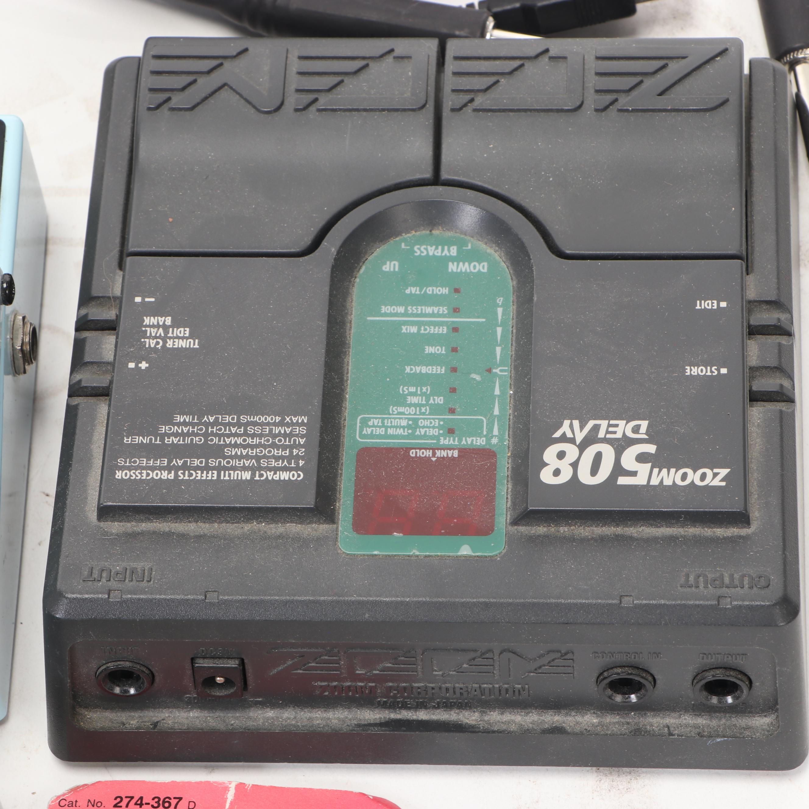 Peavey Audition 110 Amp and Boss Chorus Pedal with Accessories