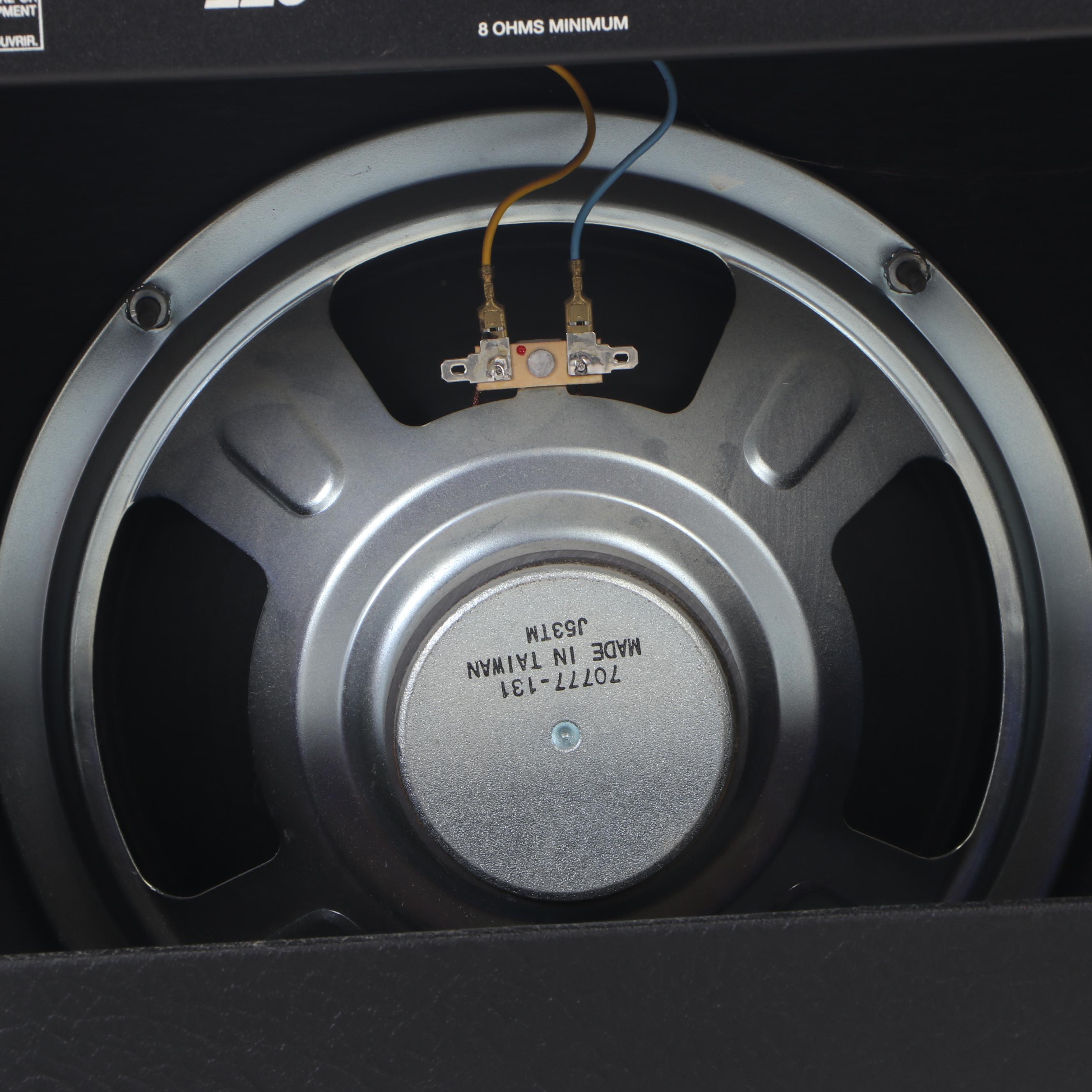 Peavey Audition 110 Amp and Boss Chorus Pedal with Accessories