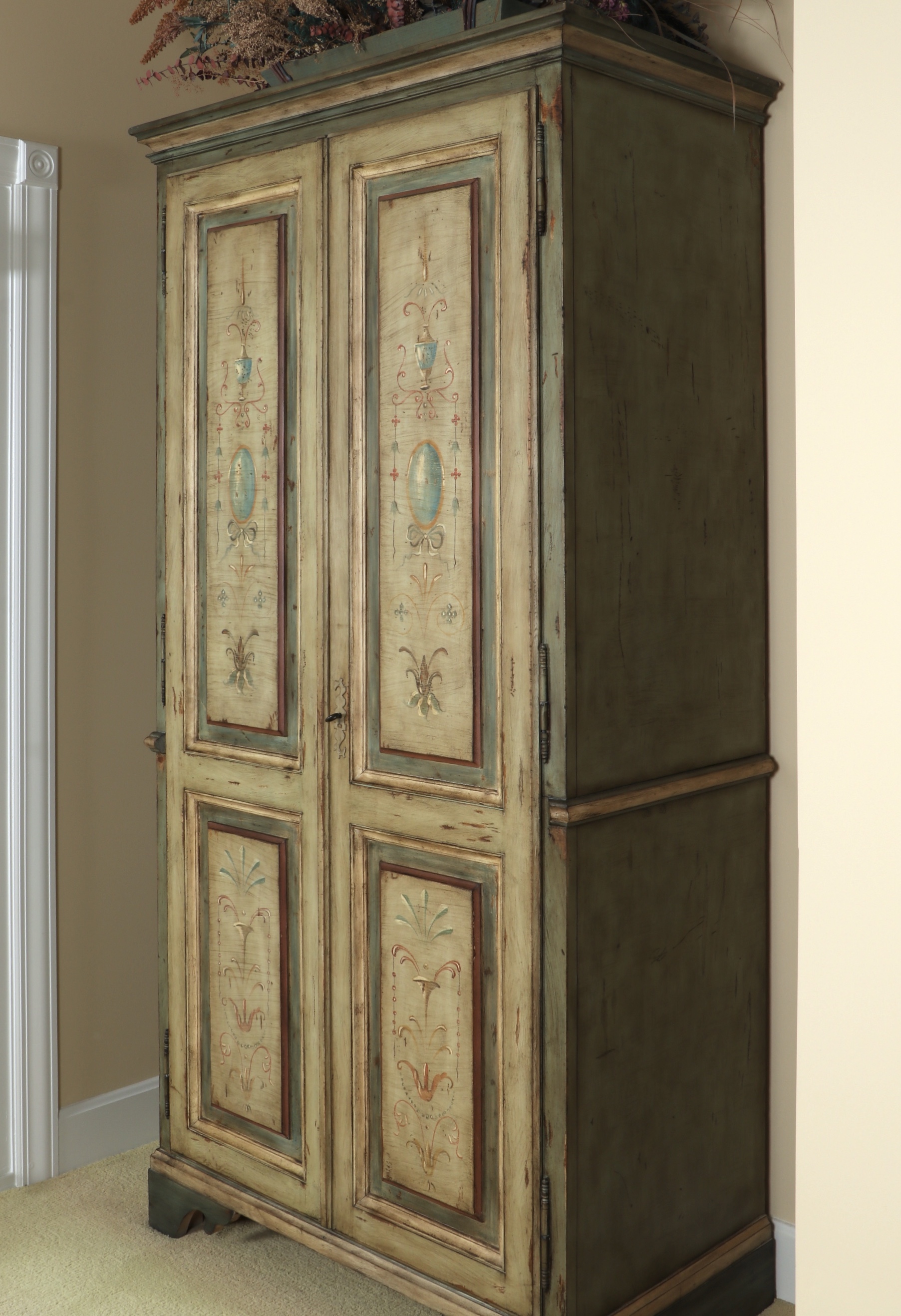 Drexel Heritage Tuscany "Melanie's Favorite Armadio" Entertainment Armoire