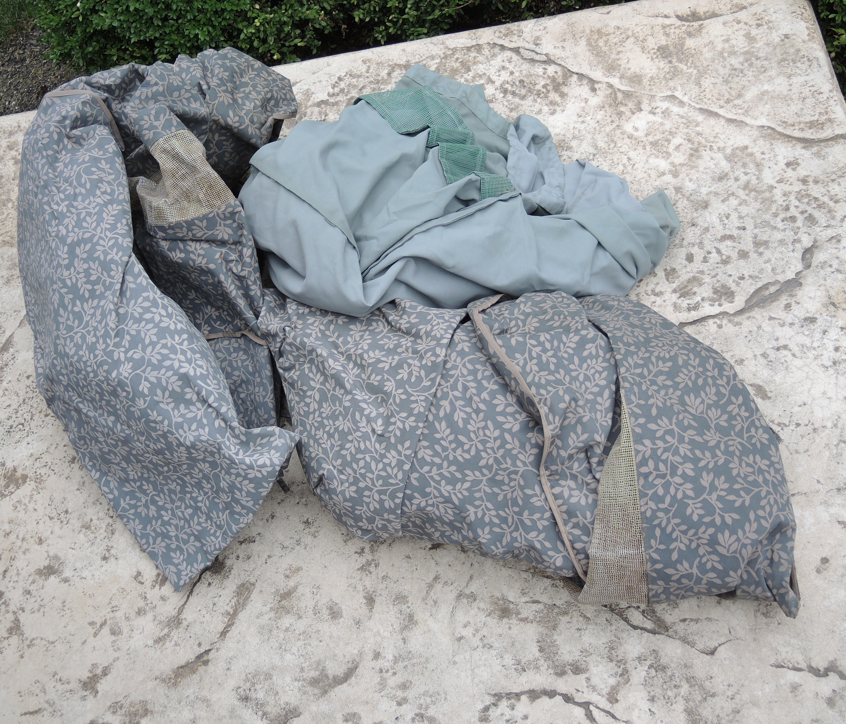 Landgrave Cast Classics Patio Dining Set with Cushions and Sunbrella Umbrella