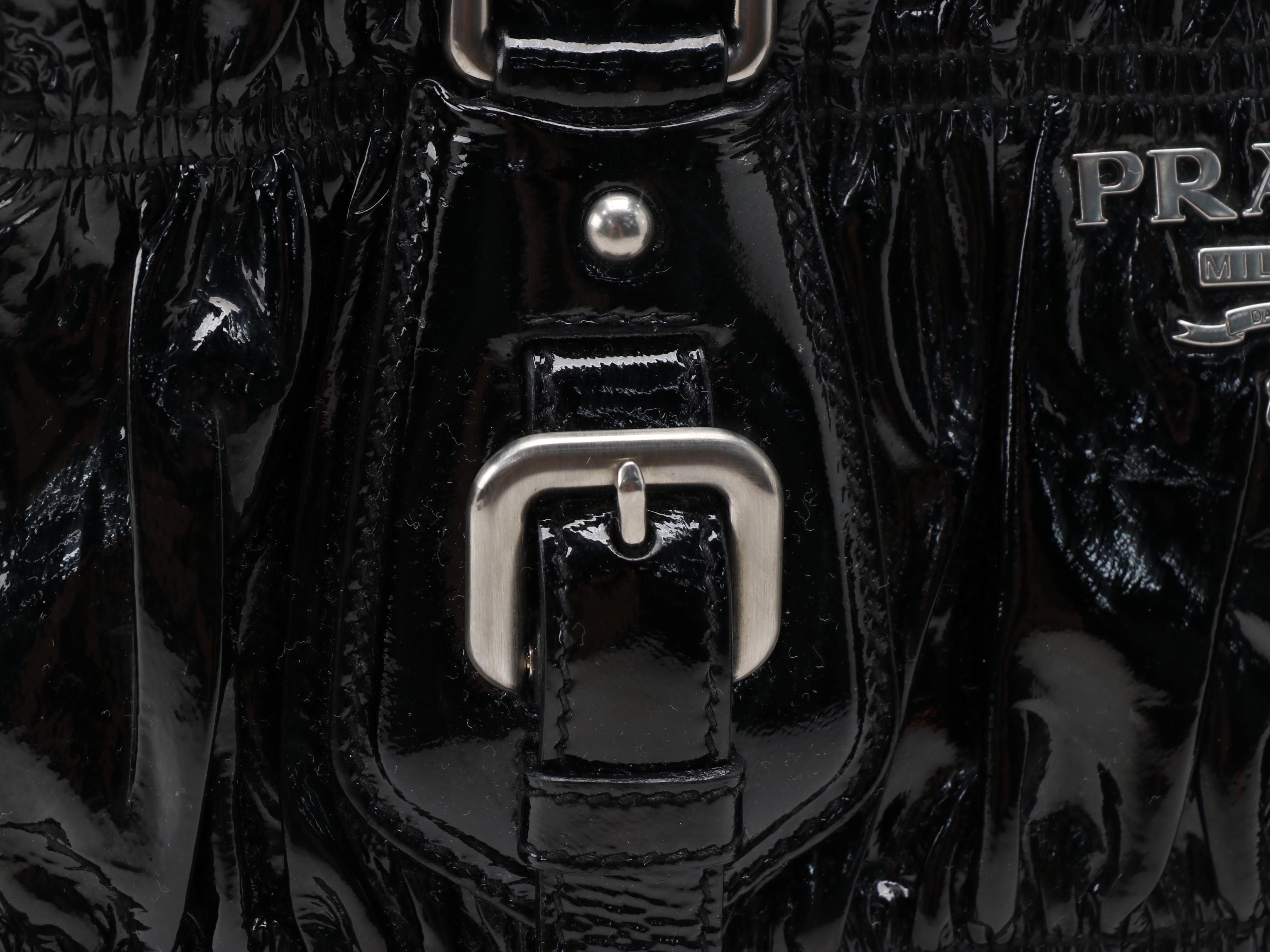 Prada Nero Gaufre Vernis Leather Satchel Two-Way Stachel