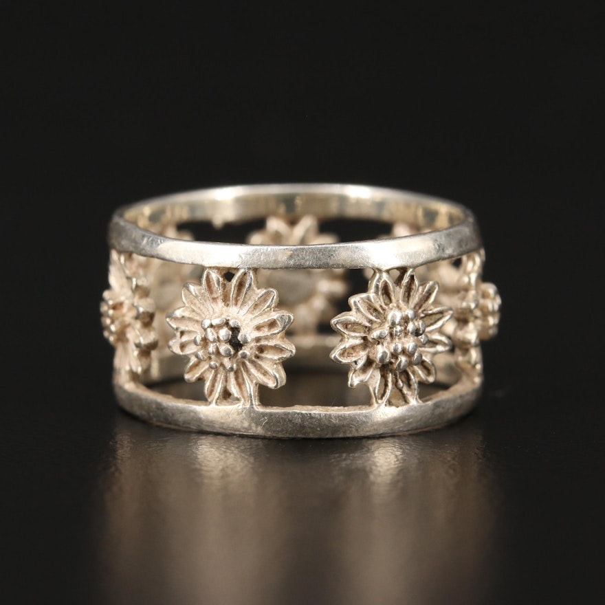 Sterling Silver Flower Motif Ring