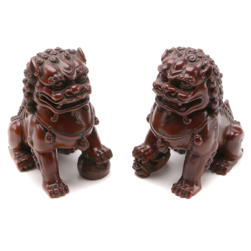 Chinese Resin Guardian Lions in Presentation Box